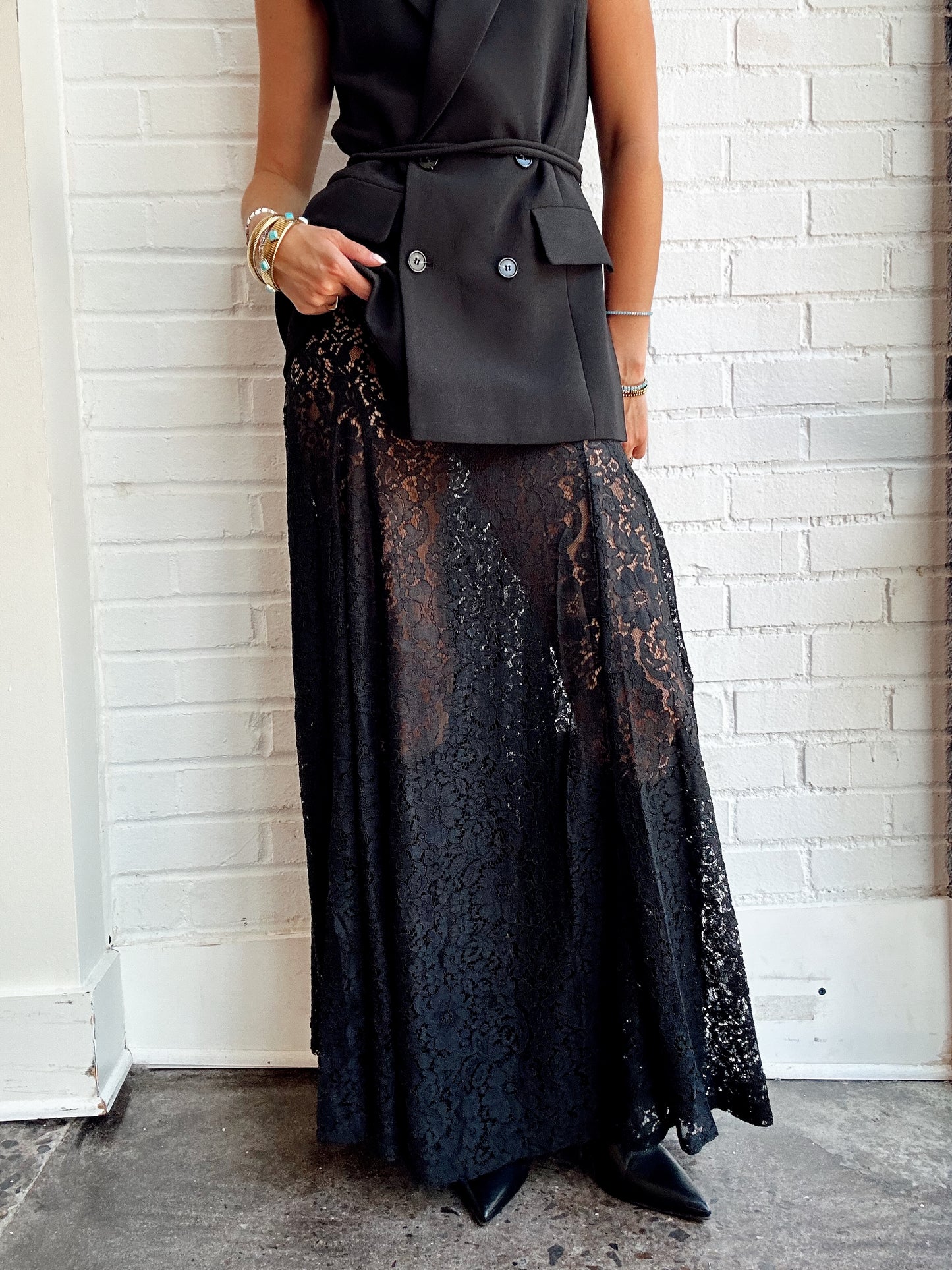 VIOLA LACED MAXI SKIRT