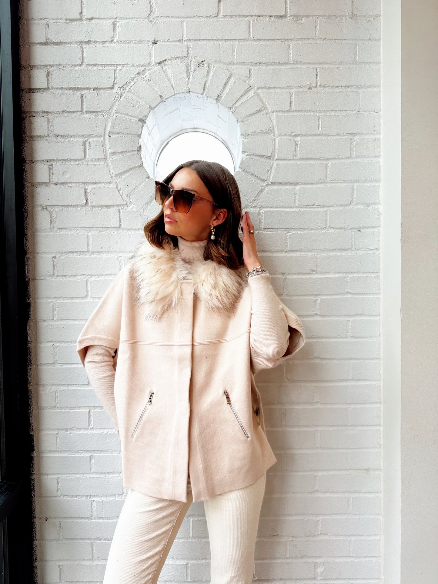FAUX FUR TRIM CARDIGAN