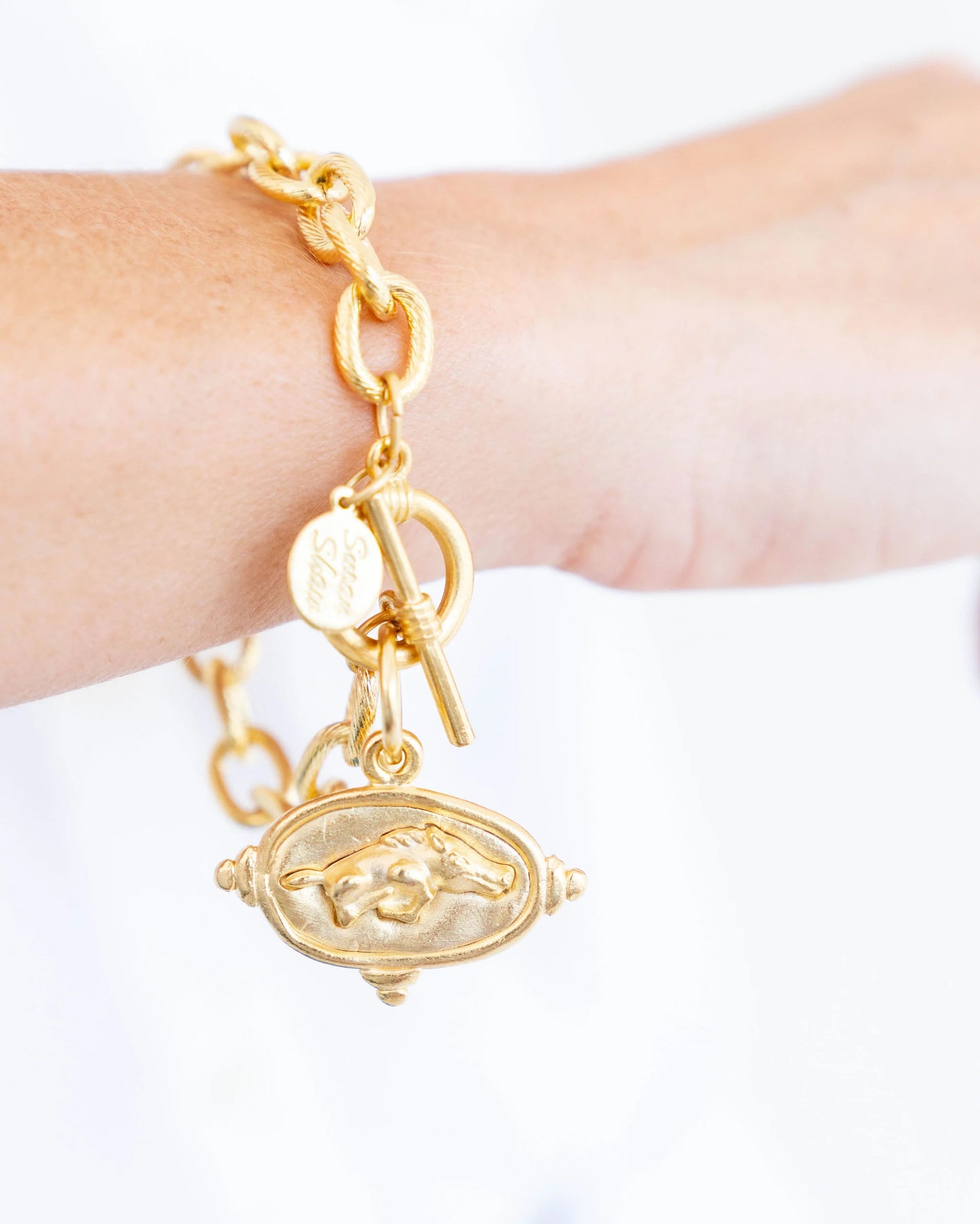 RAZORBACK INTAGLIO BRACELET