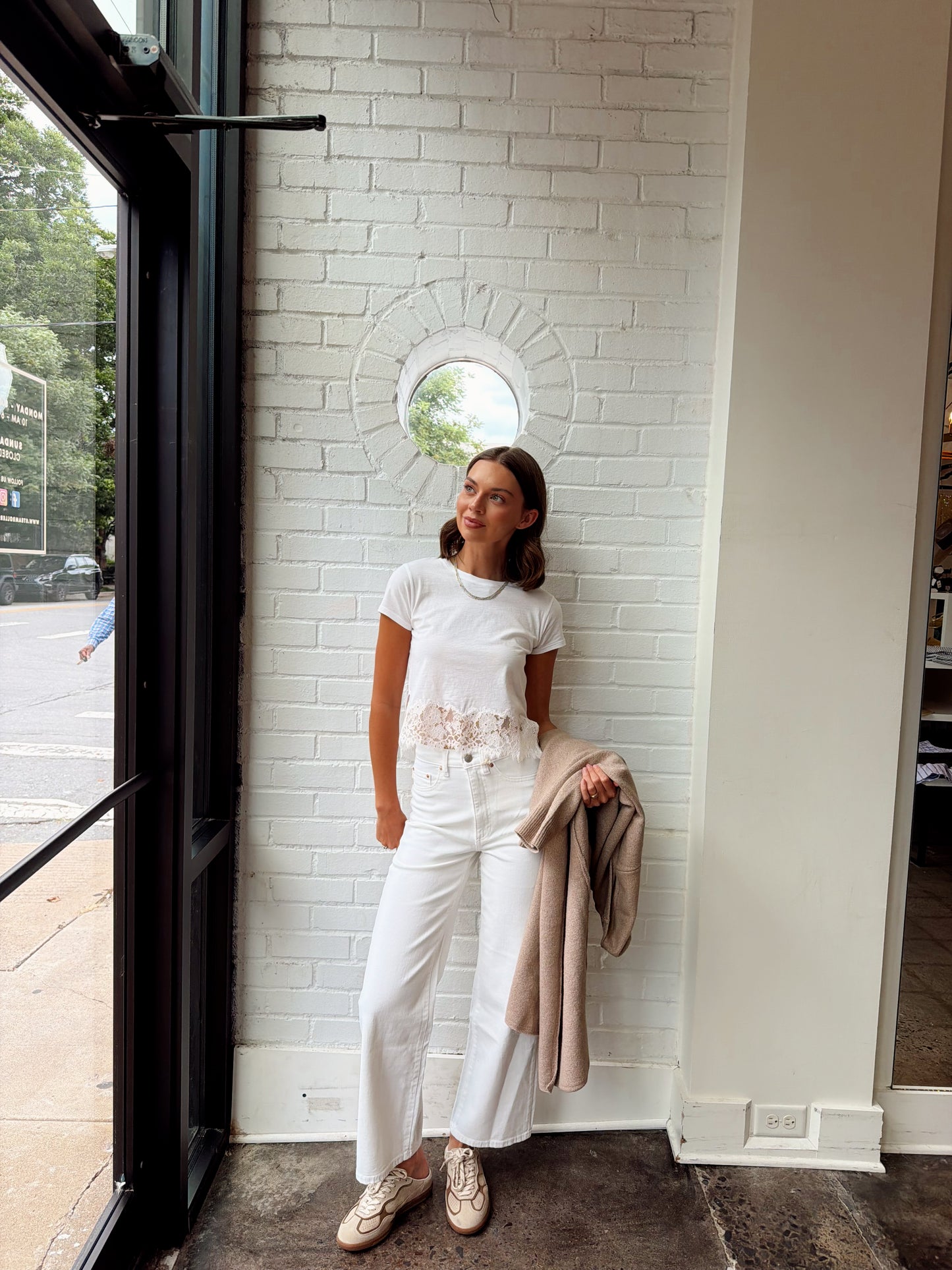 AVELINA TEE