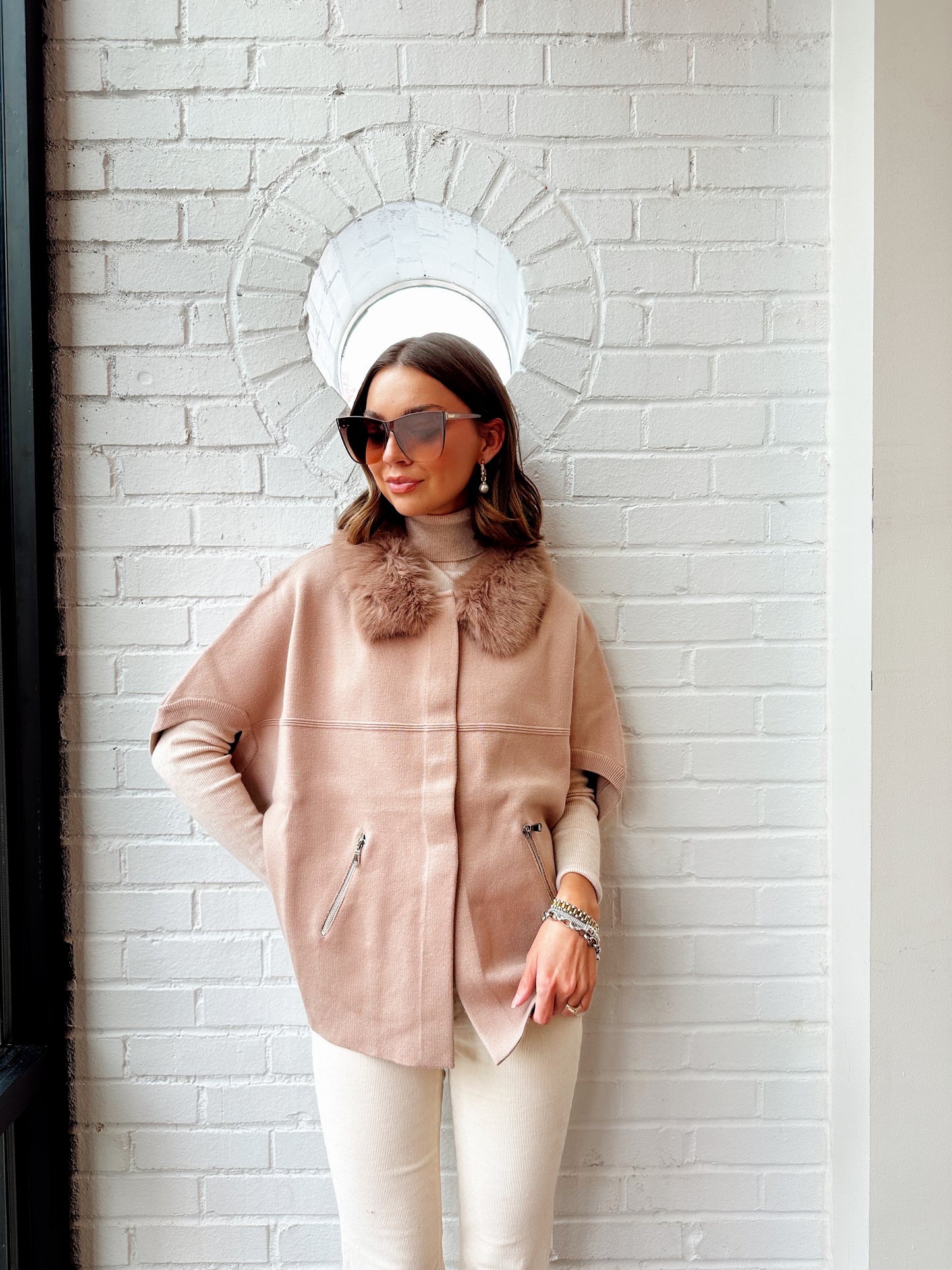 FAUX FUR TRIM CARDIGAN