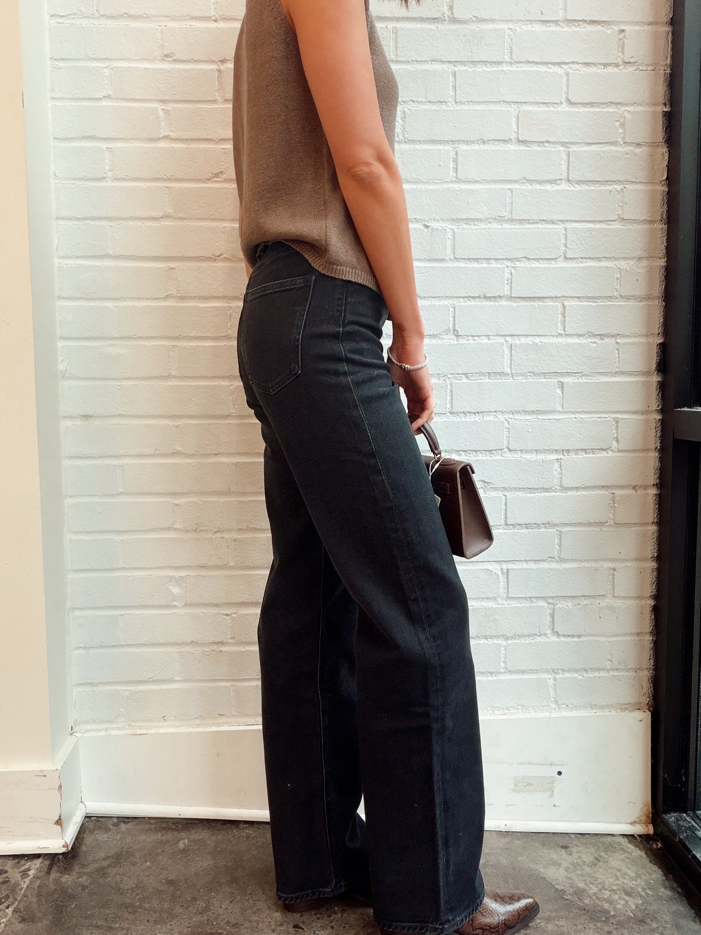 HARPER STRAIGHT JEAN (WEIGHTLESS STRETCH)- GENERATION