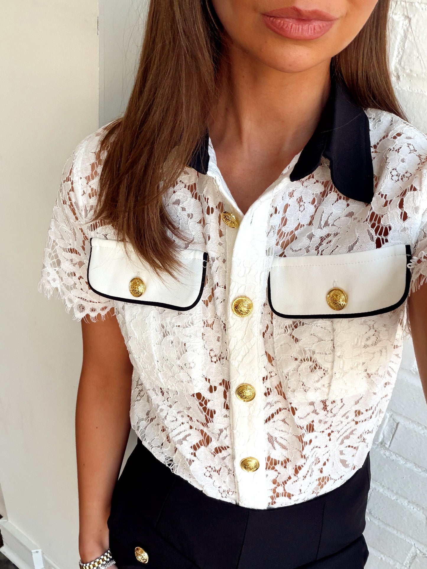 LACE BLACK COLLAR TOP