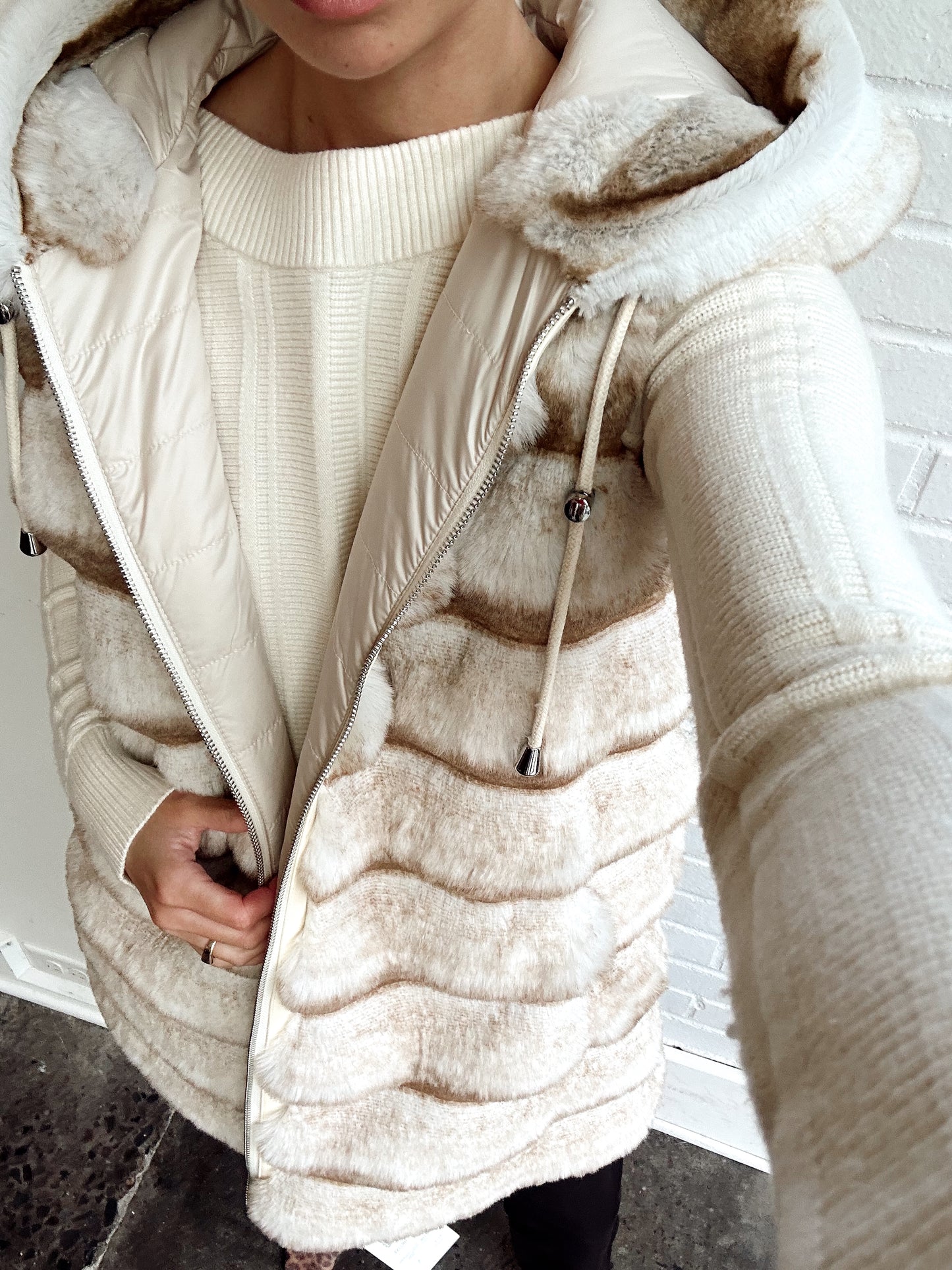 LONG RIBBED FUR VEST