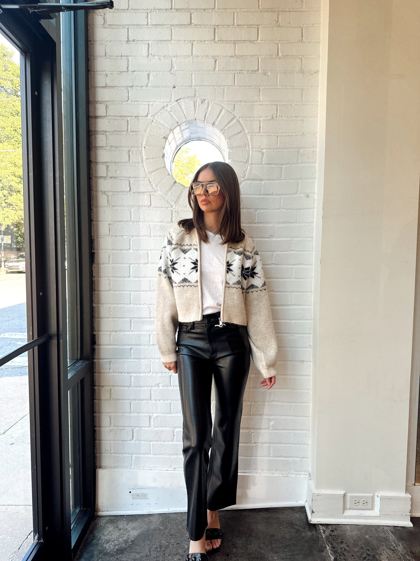 SWEATER SLEEVE CROPPED JACKET