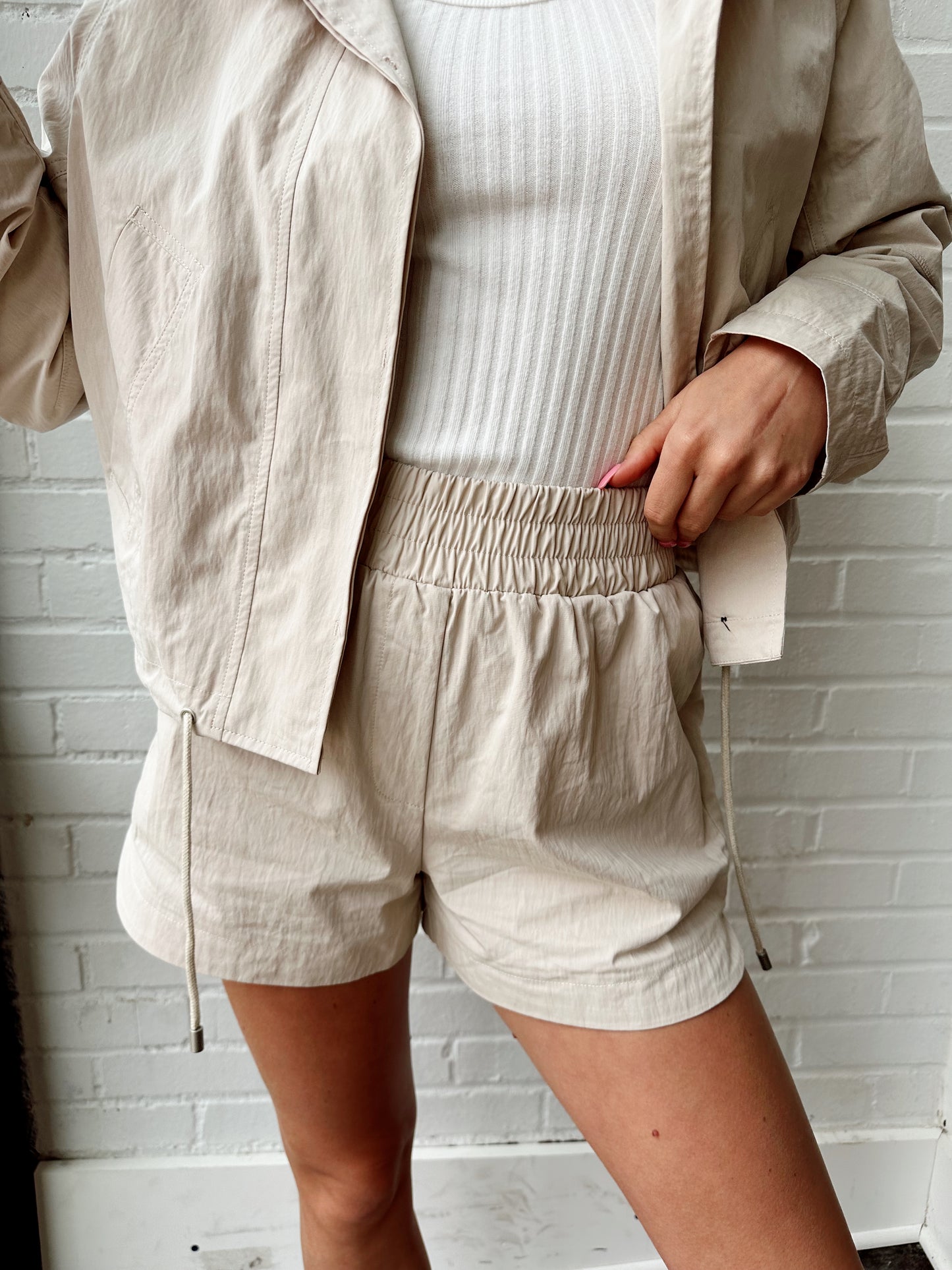 ALVOR SHORTS