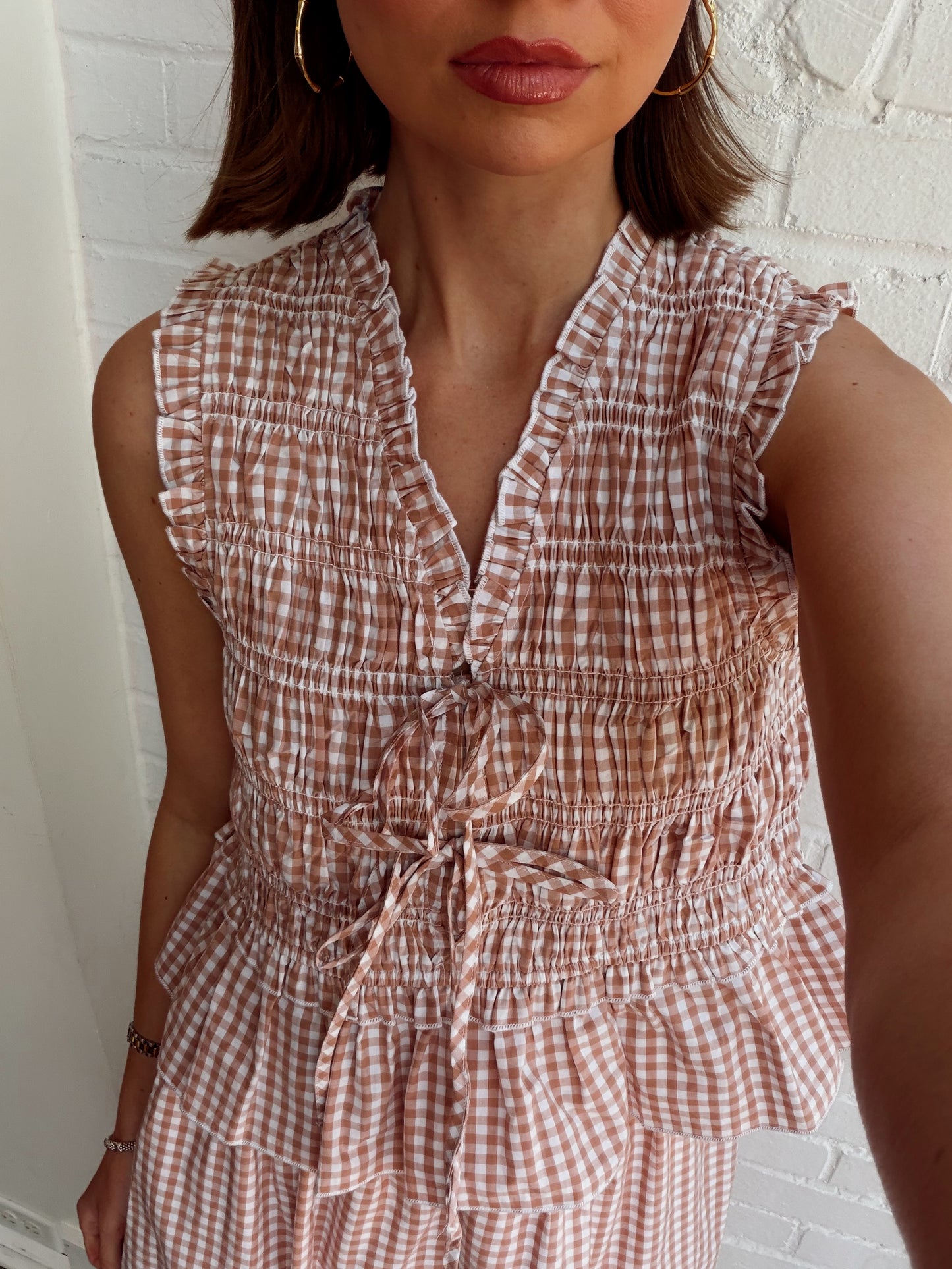 RHODES POPLIN GINGHAM FLUTTER SLEEVE TOP