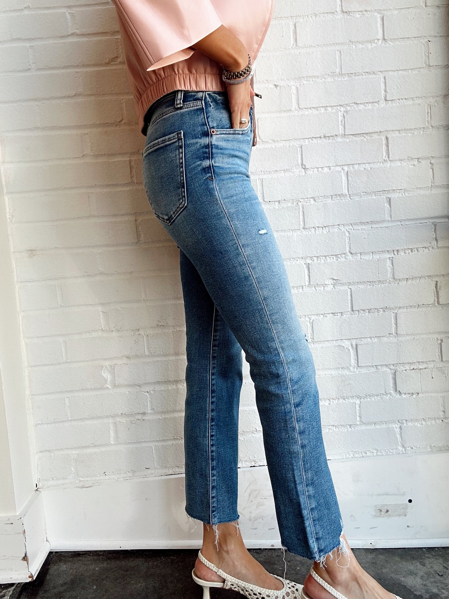 SHY GIRL- WIDE AWAKE VINTAGE