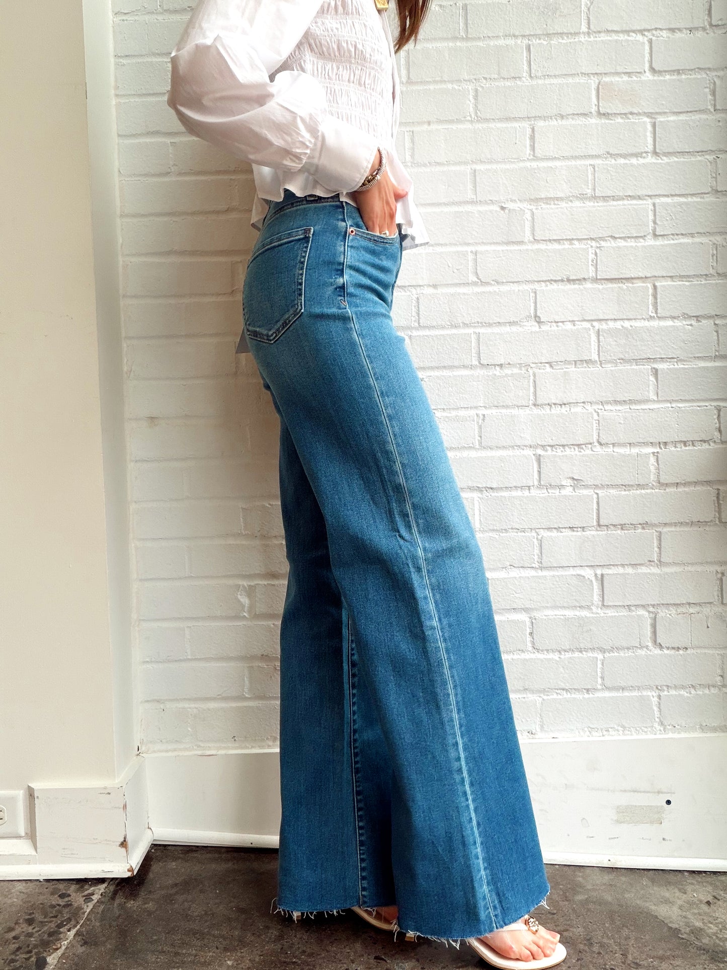 FAR OUT HIGH RISE WIDE LEG