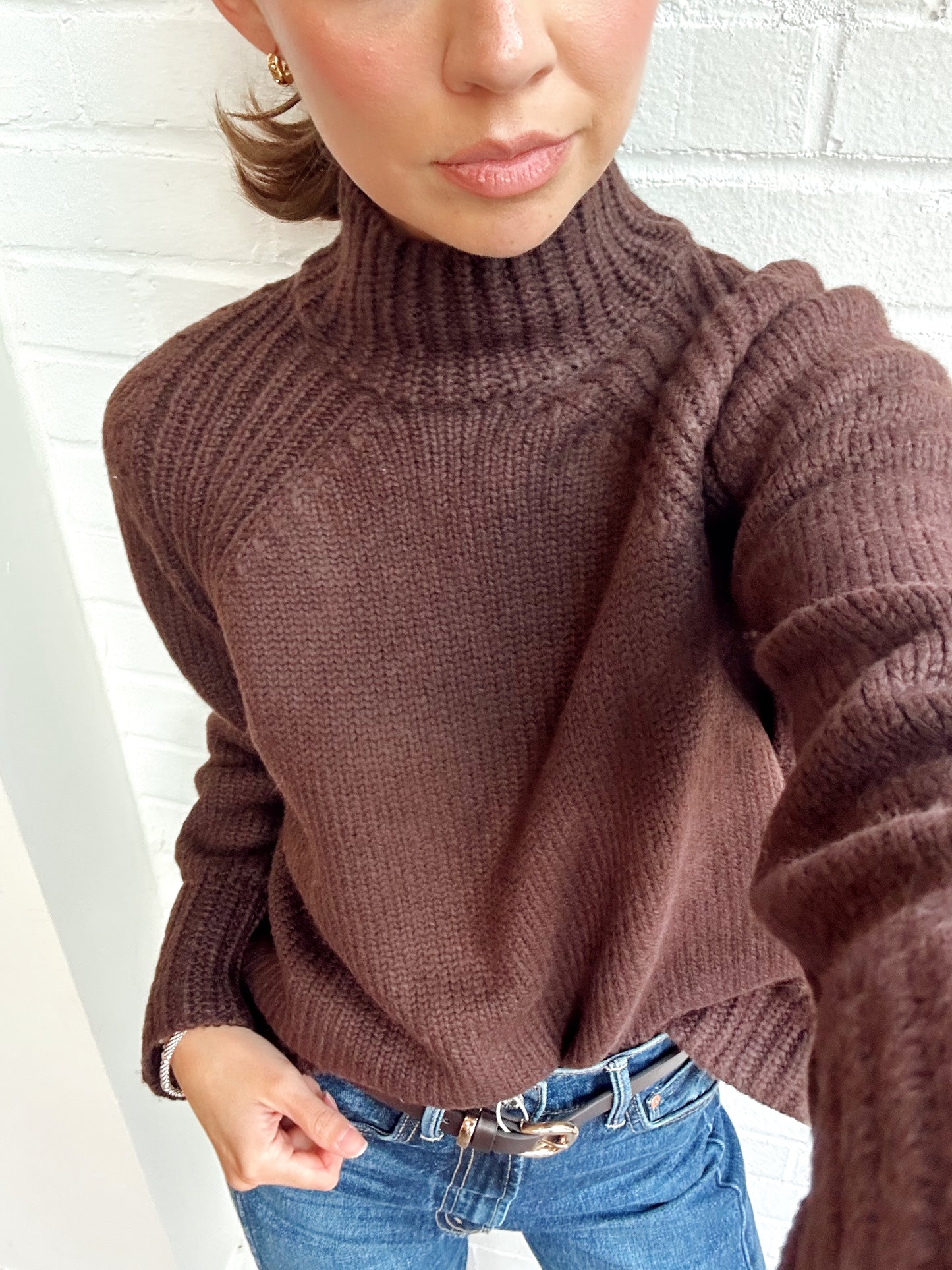 EMERGE FUNNEL NECK SWEATER
