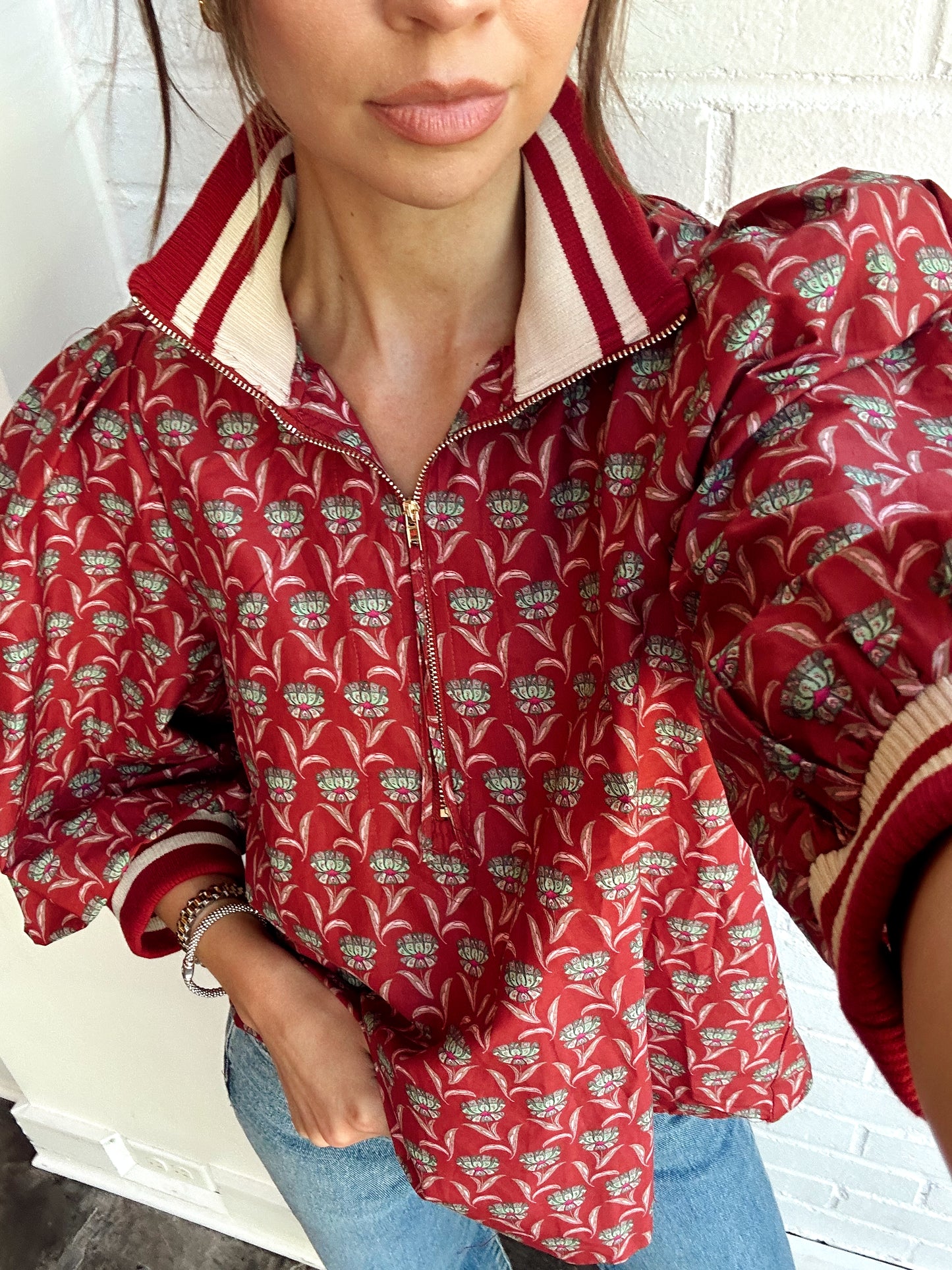 PATRICIA COLLAR FLORAL HALF ZIP TOP