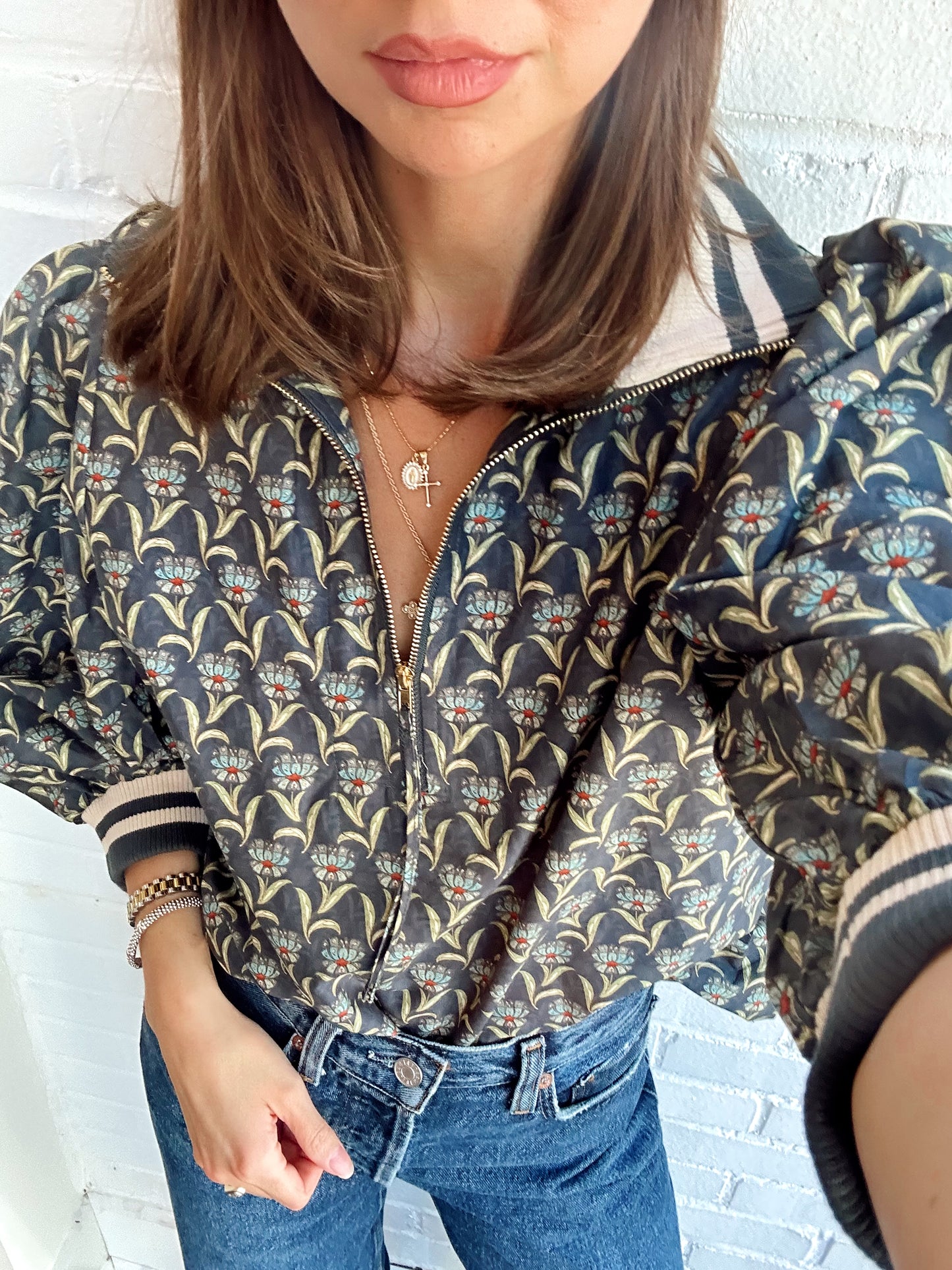 PATRICIA COLLAR FLORAL HALF ZIP TOP