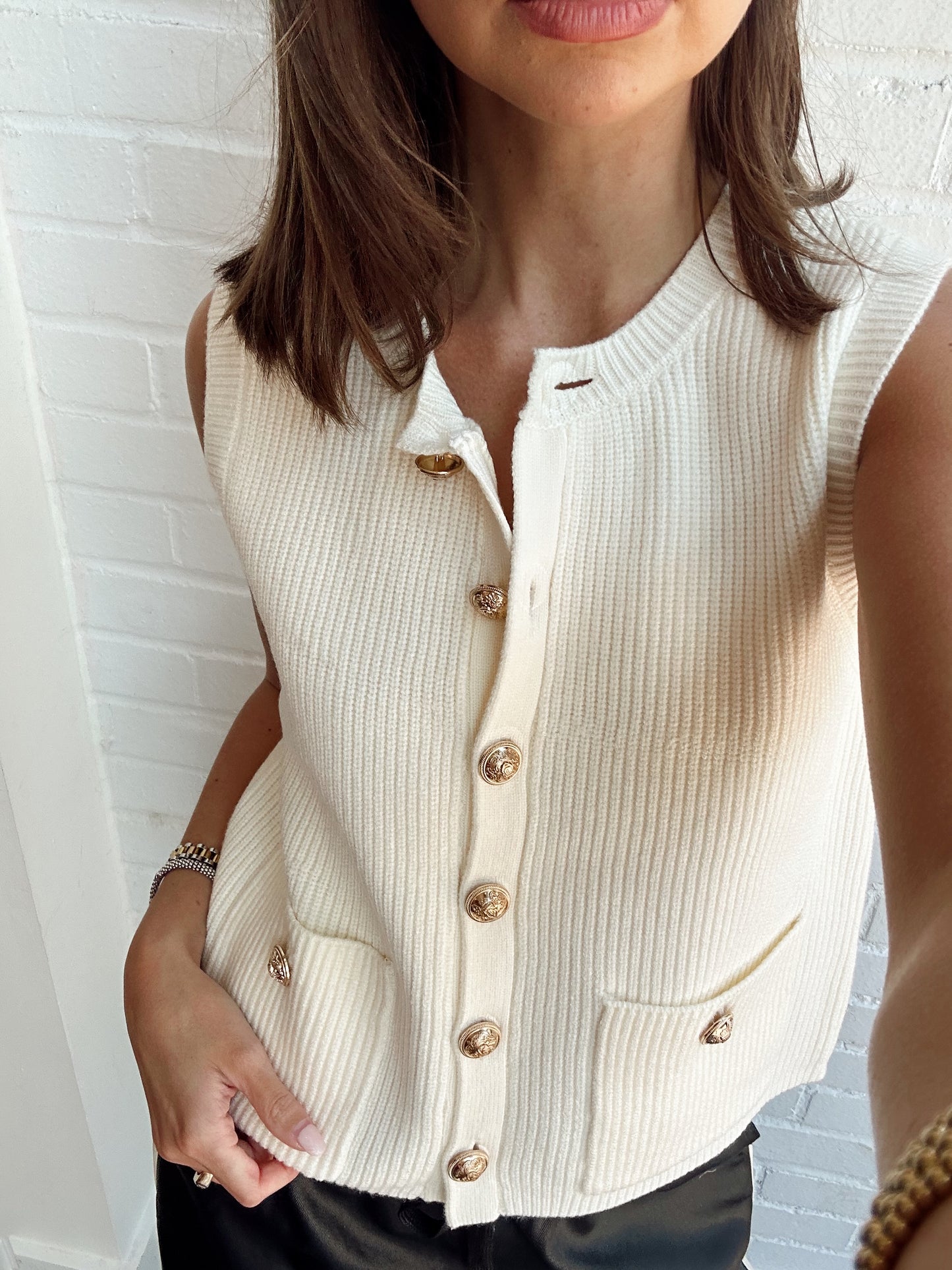 ALIYA SWEATER VEST