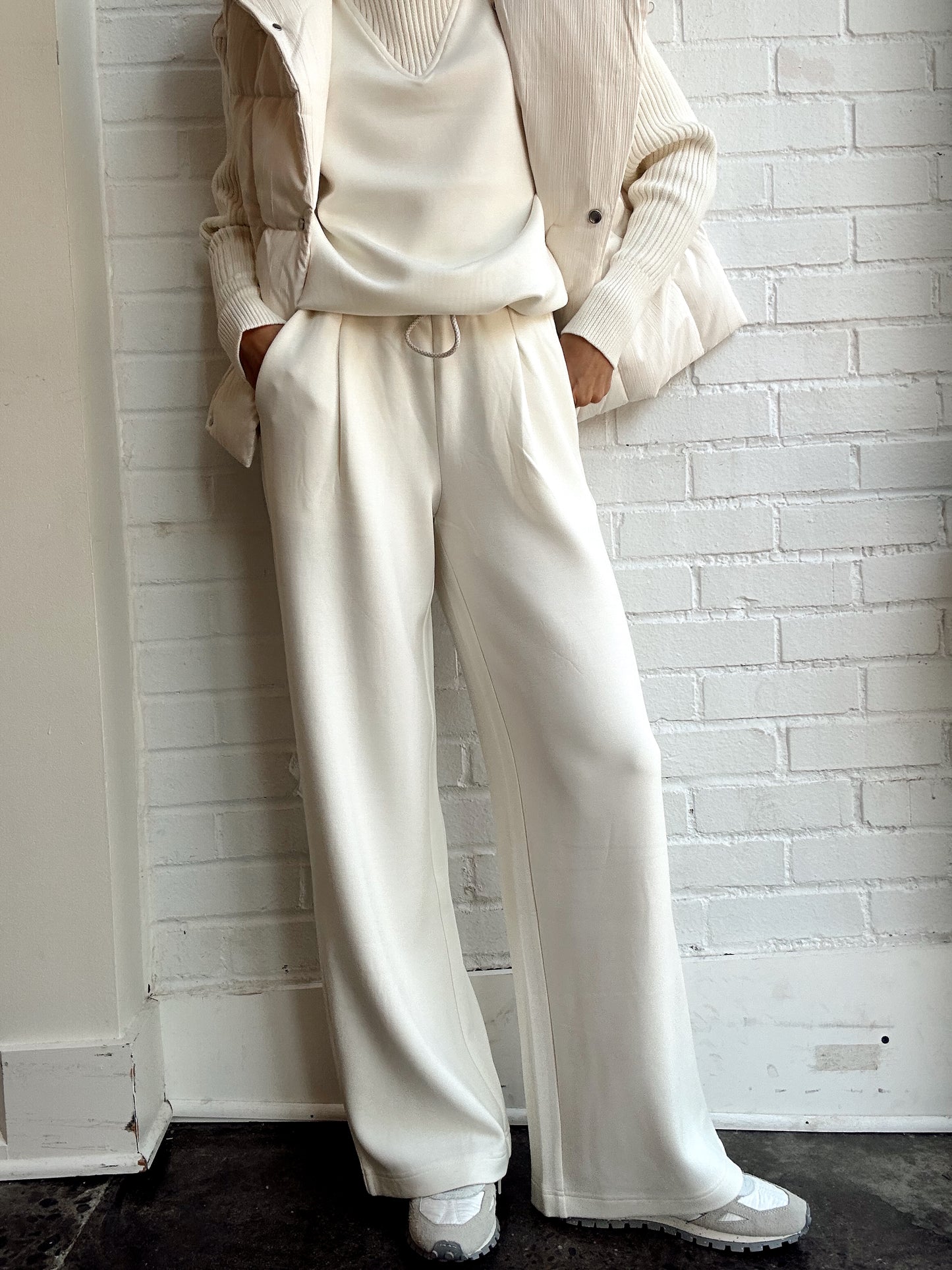 THE EXTRA WIDE LEG PANT 29.5"