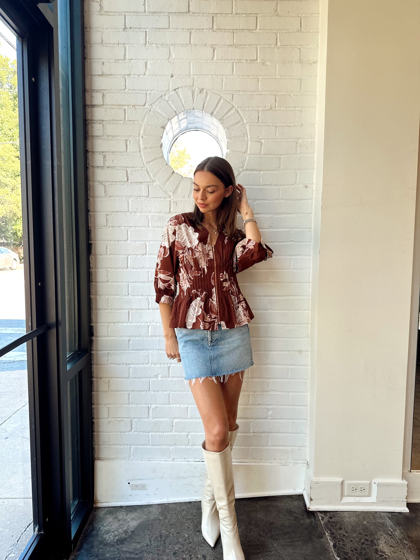 JACKIE FLORAL ZIPPER FRONT TOP