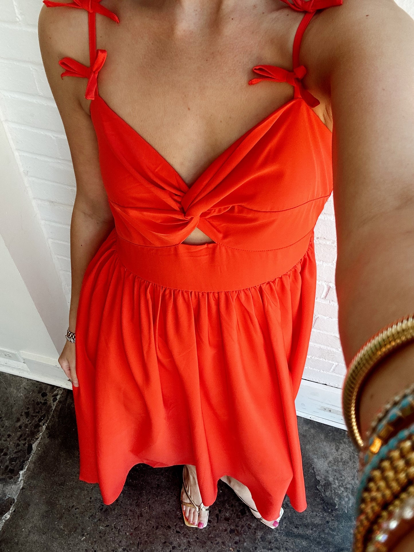 BAYLIE BOW STRAP DRESS
