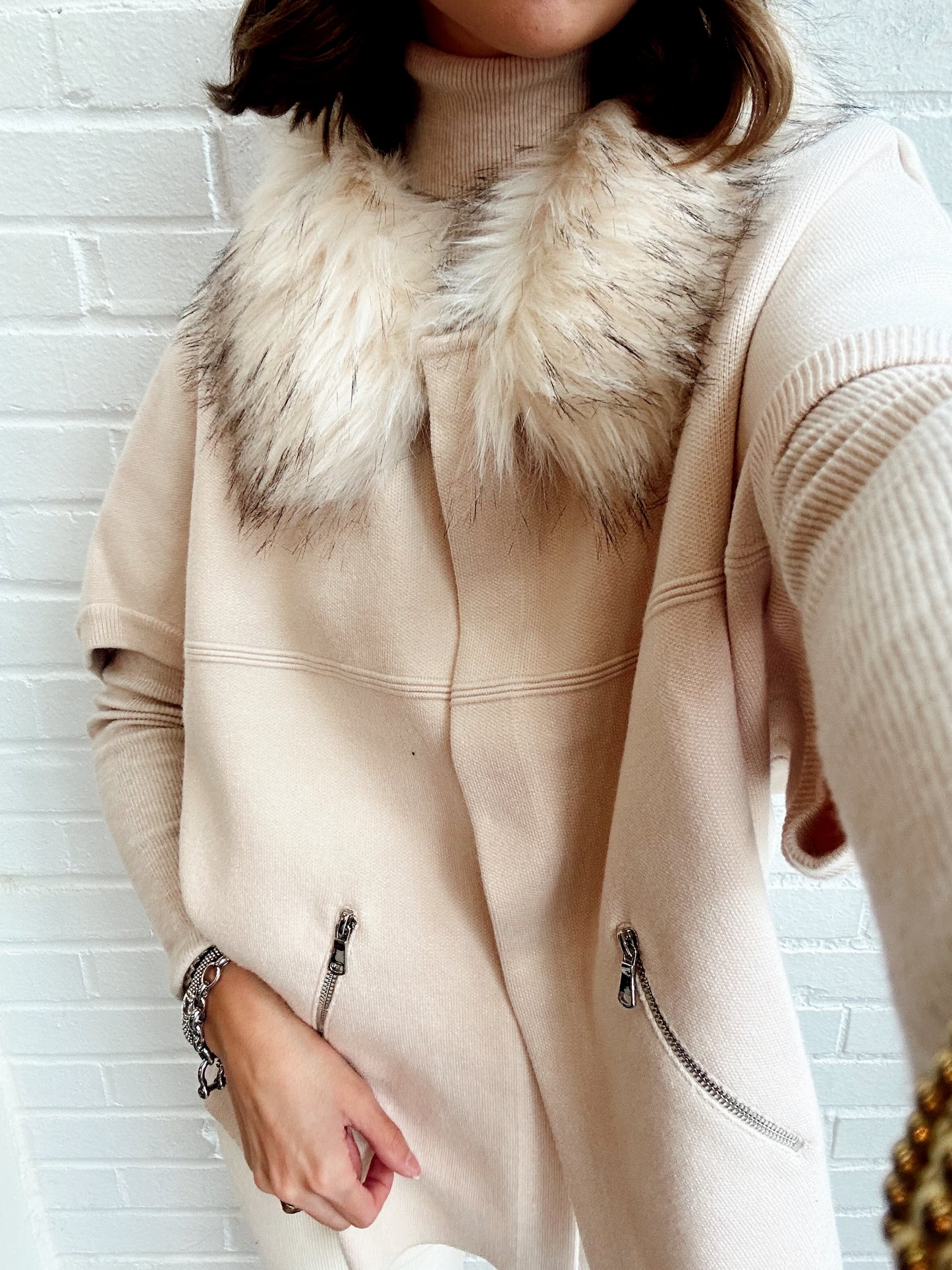 FAUX FUR TRIM CARDIGAN