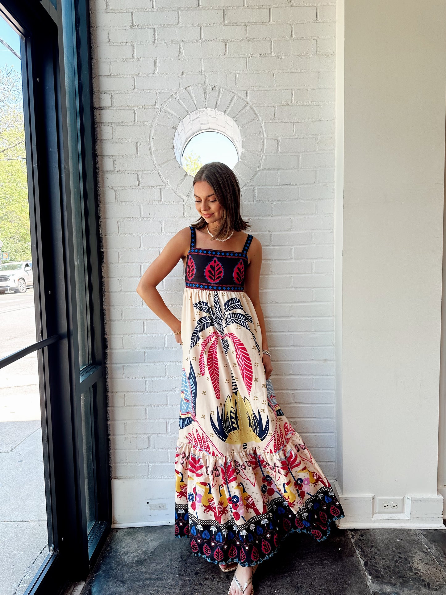 TROPICAL PRINT SLEEVELESS DRESS