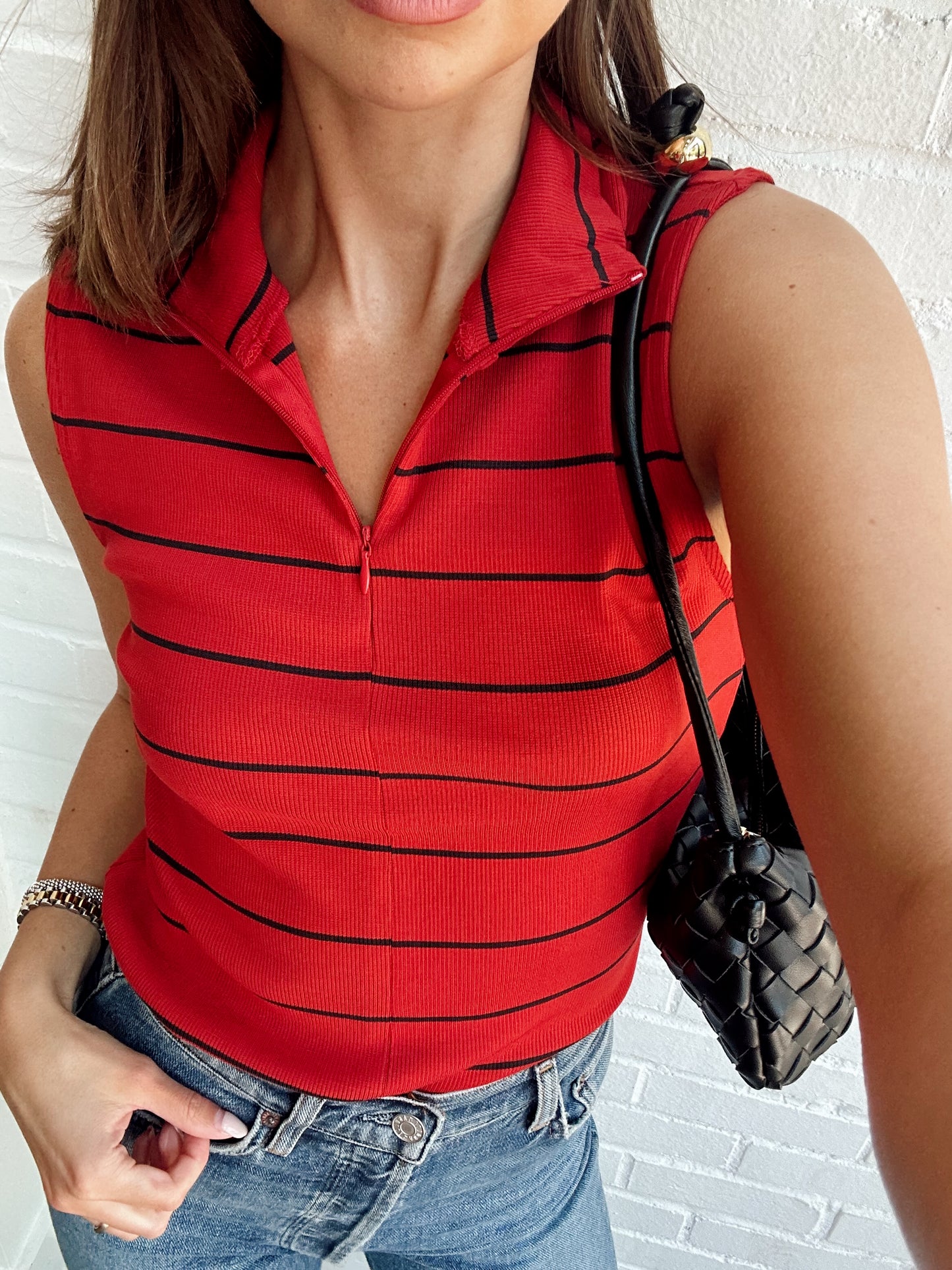 STRIPED SLEEVELESS ZIP MOCK