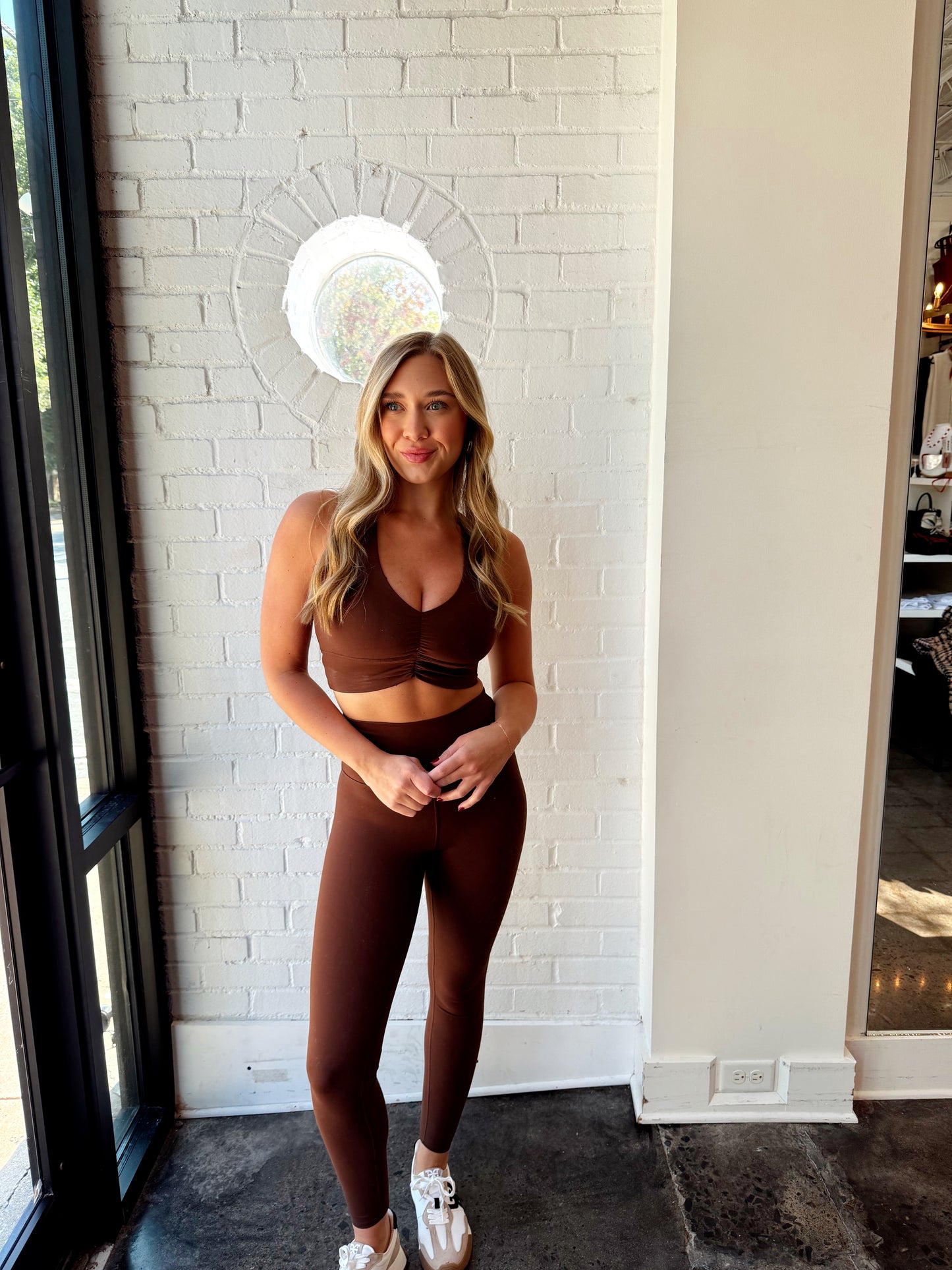 MINDY TOP