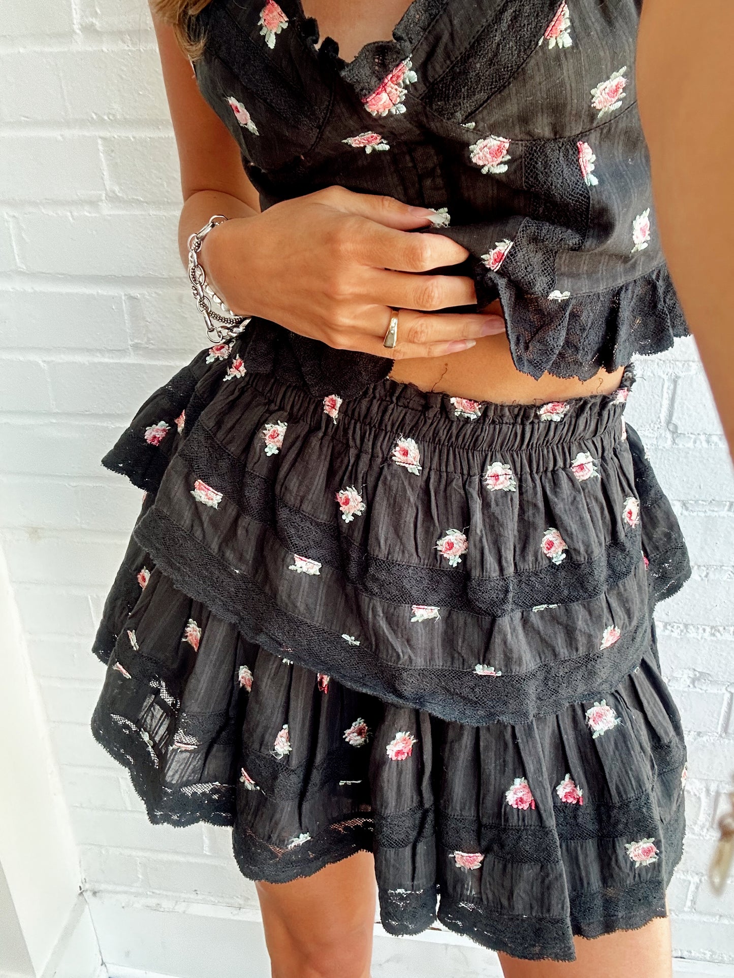 RUFFLE MINI SKIRT
