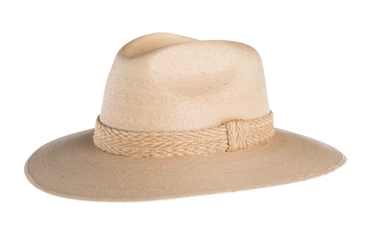 VELA HAT