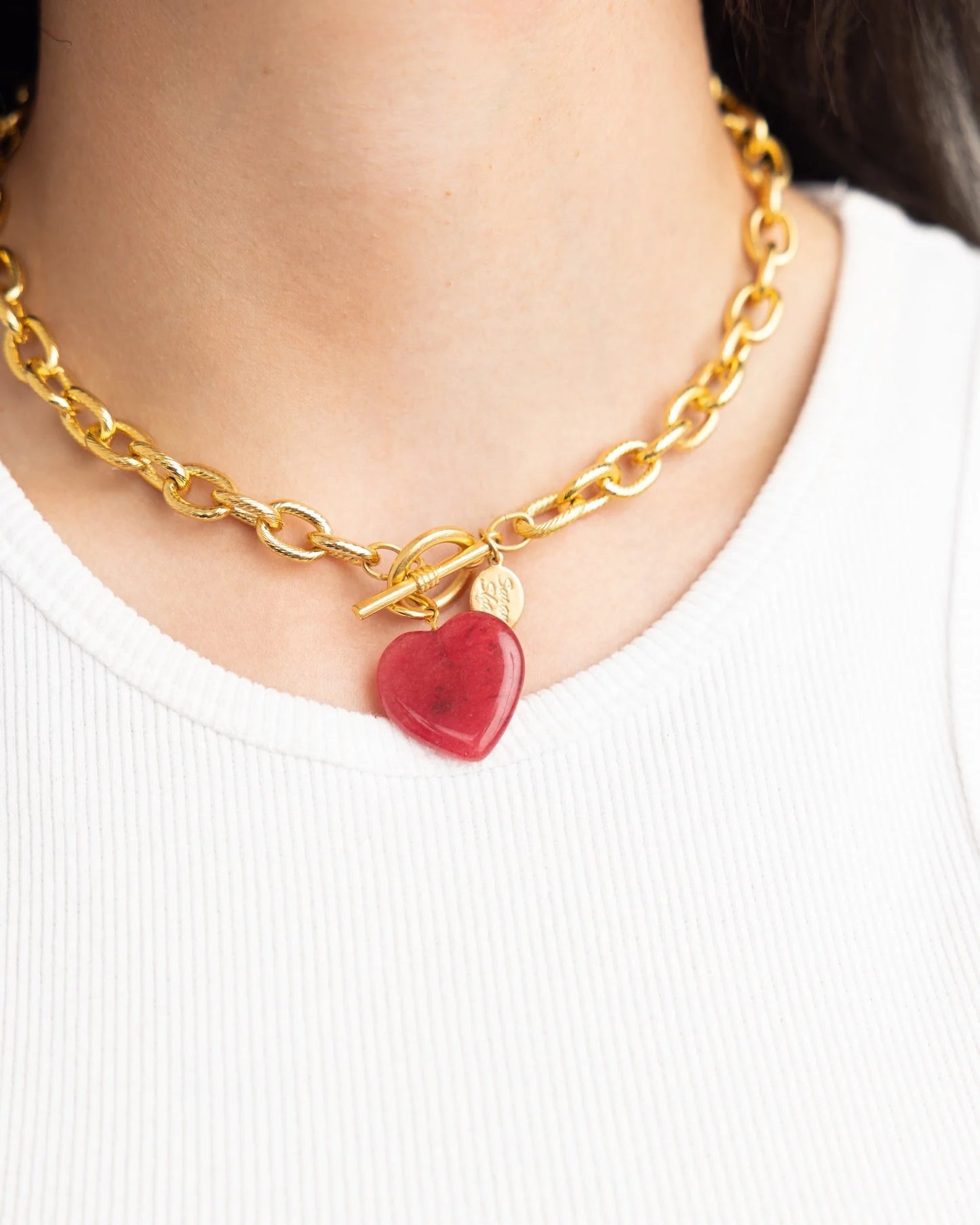 GOLD 16" TOGGLE NECKLACE W/ RED HEART DROP