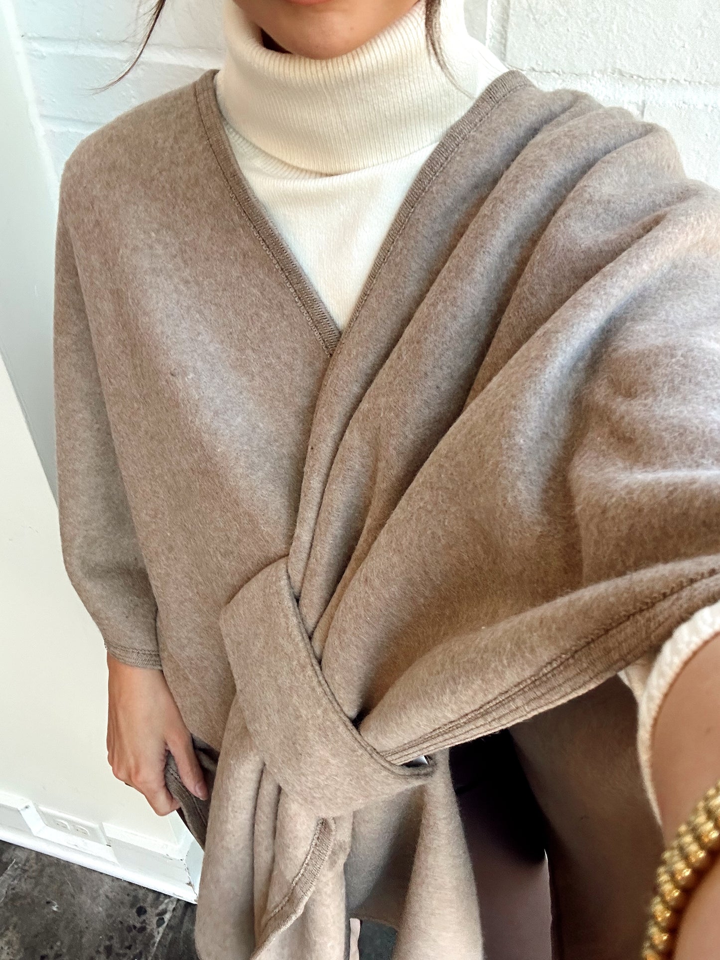 KNIT SHAWL WRAP