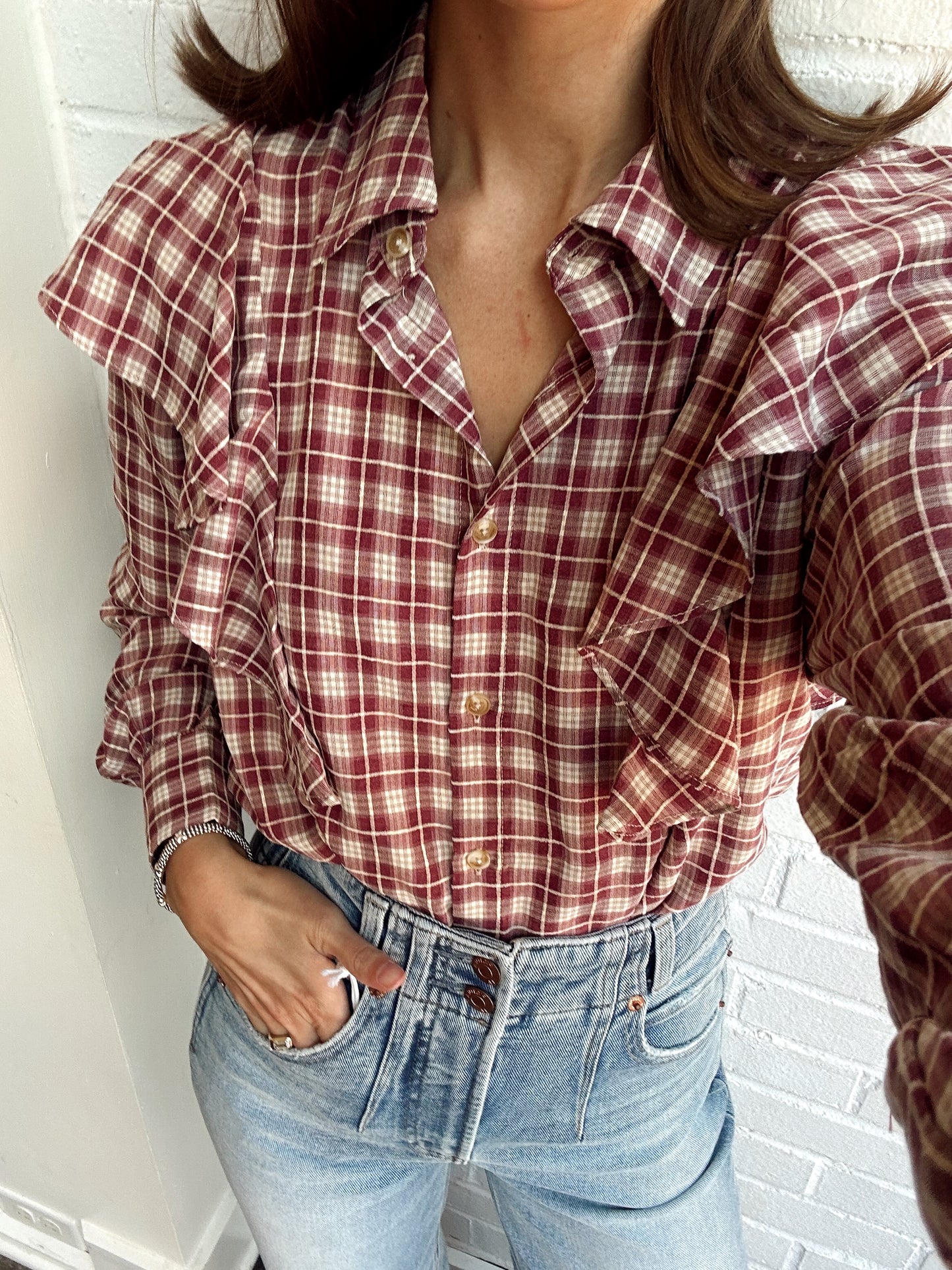 DRU RUFFLE FRONT BLOUSE