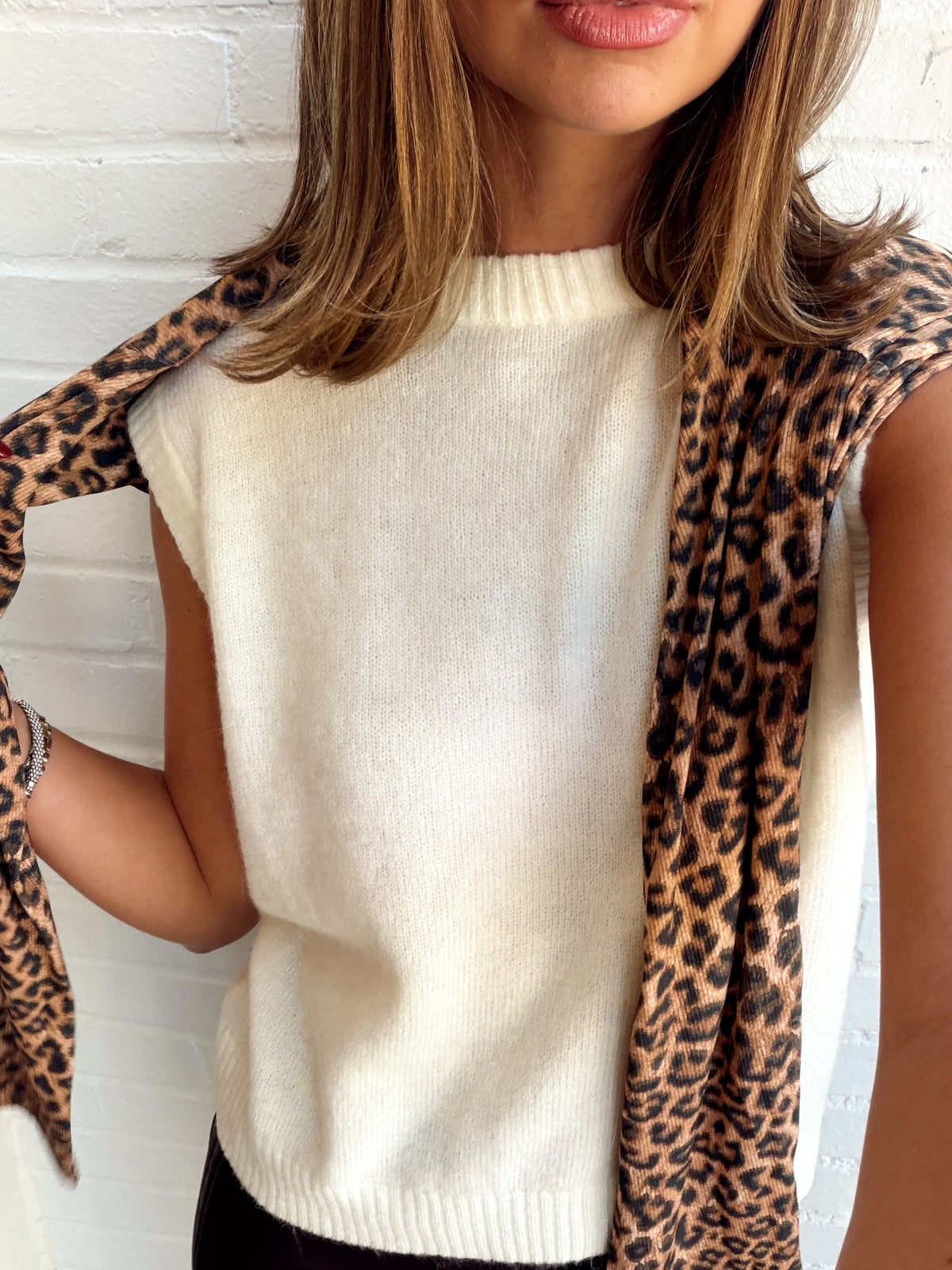 ROSA ESSENTIALS SWEATER VEST