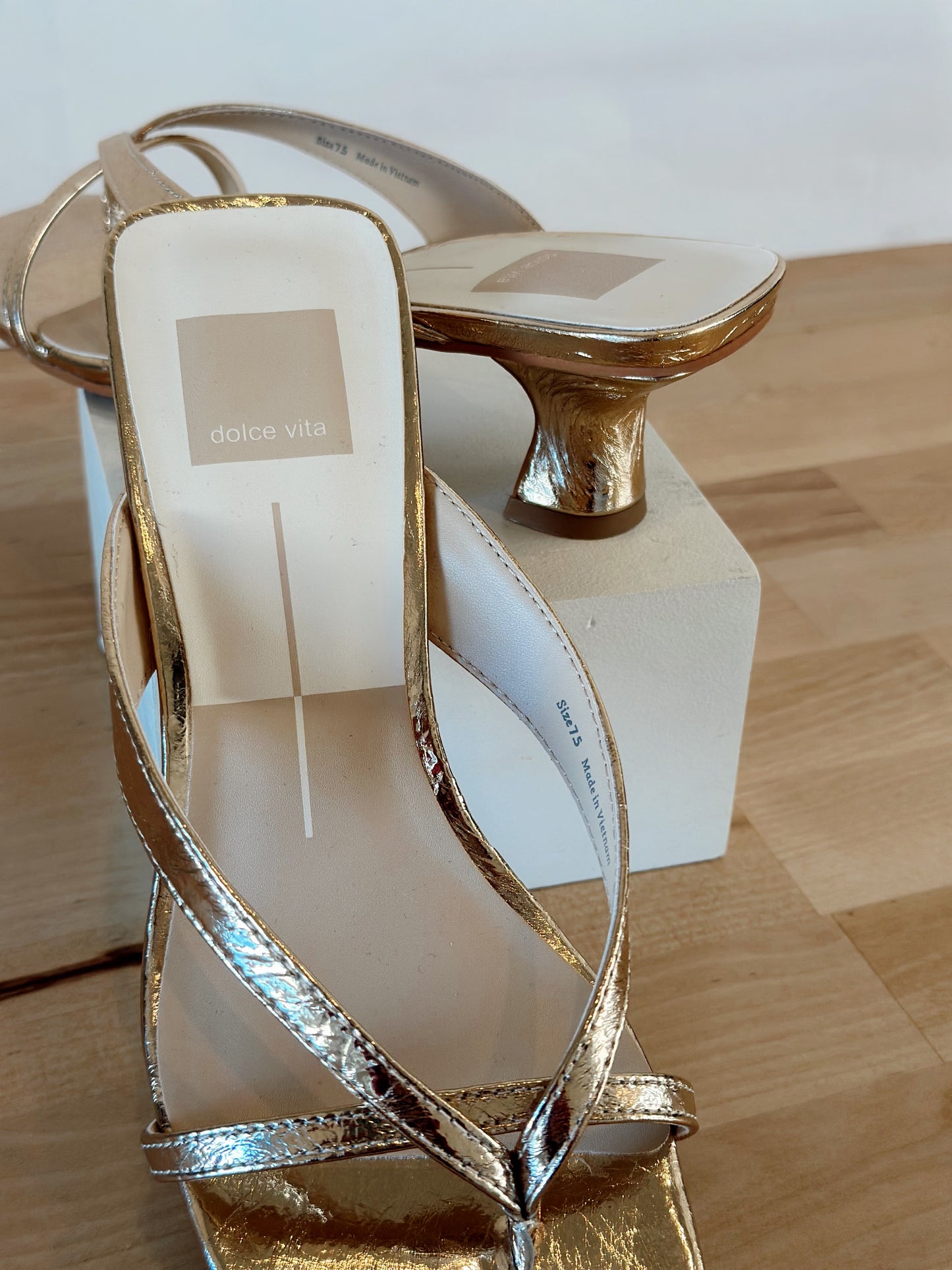 BREVEL HEEL