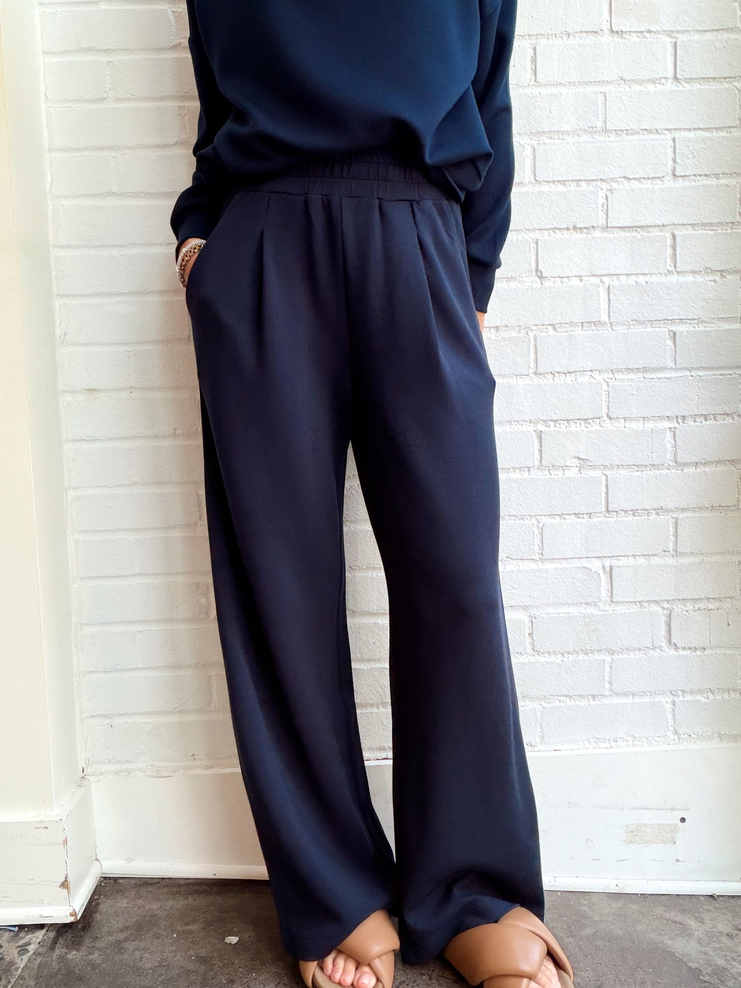 THE EXTRA WIDE LEG PANT 29.5"