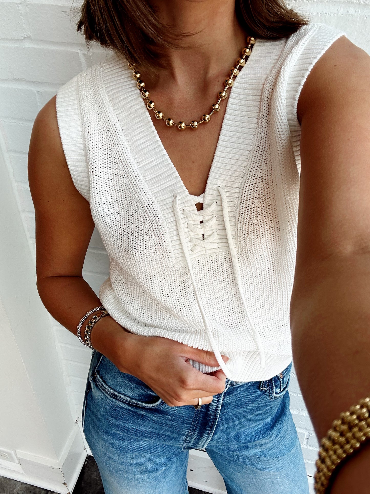 LACE UP SLEEVELESS TOP