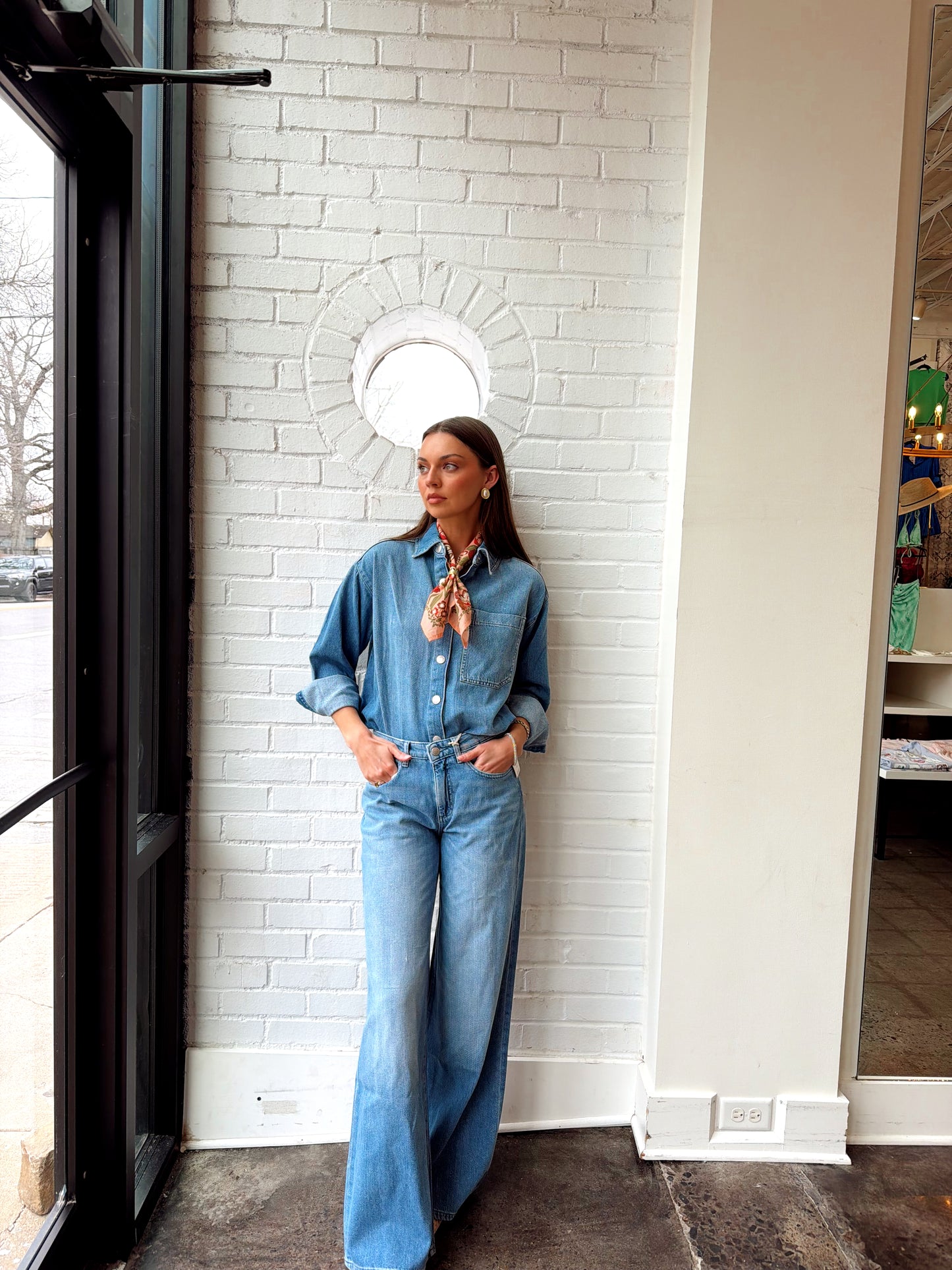 ALEX BAGGY WIDE LEG: LOW RISE 32"