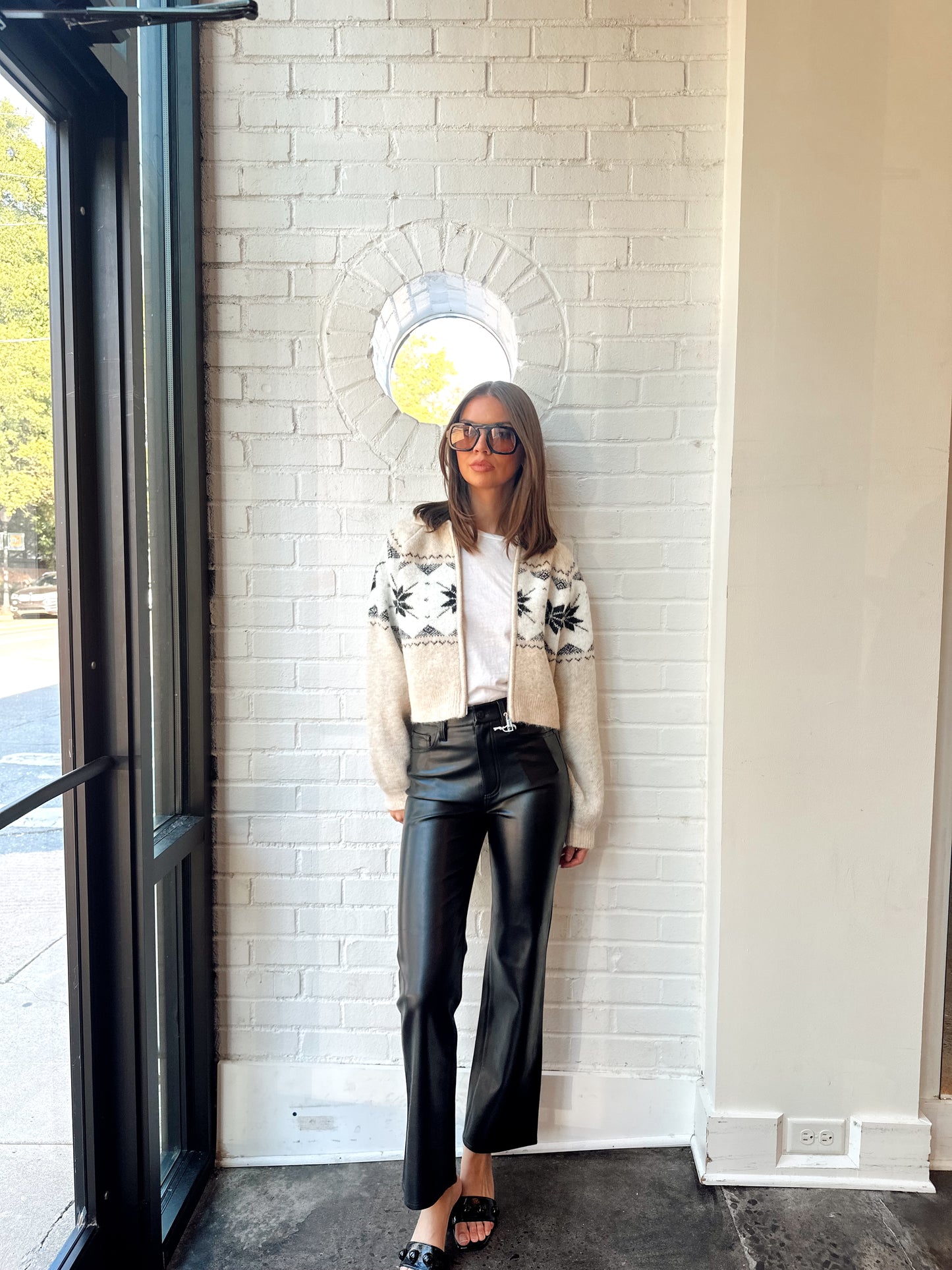 SWEATER SLEEVE CROPPED JACKET