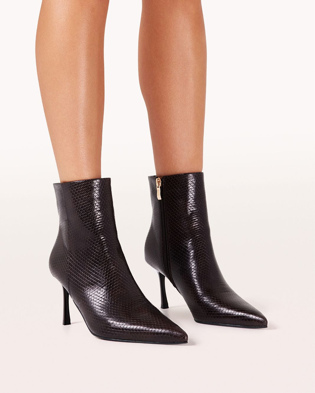 LEXY BOOT- CHOCOLATE SCALE
