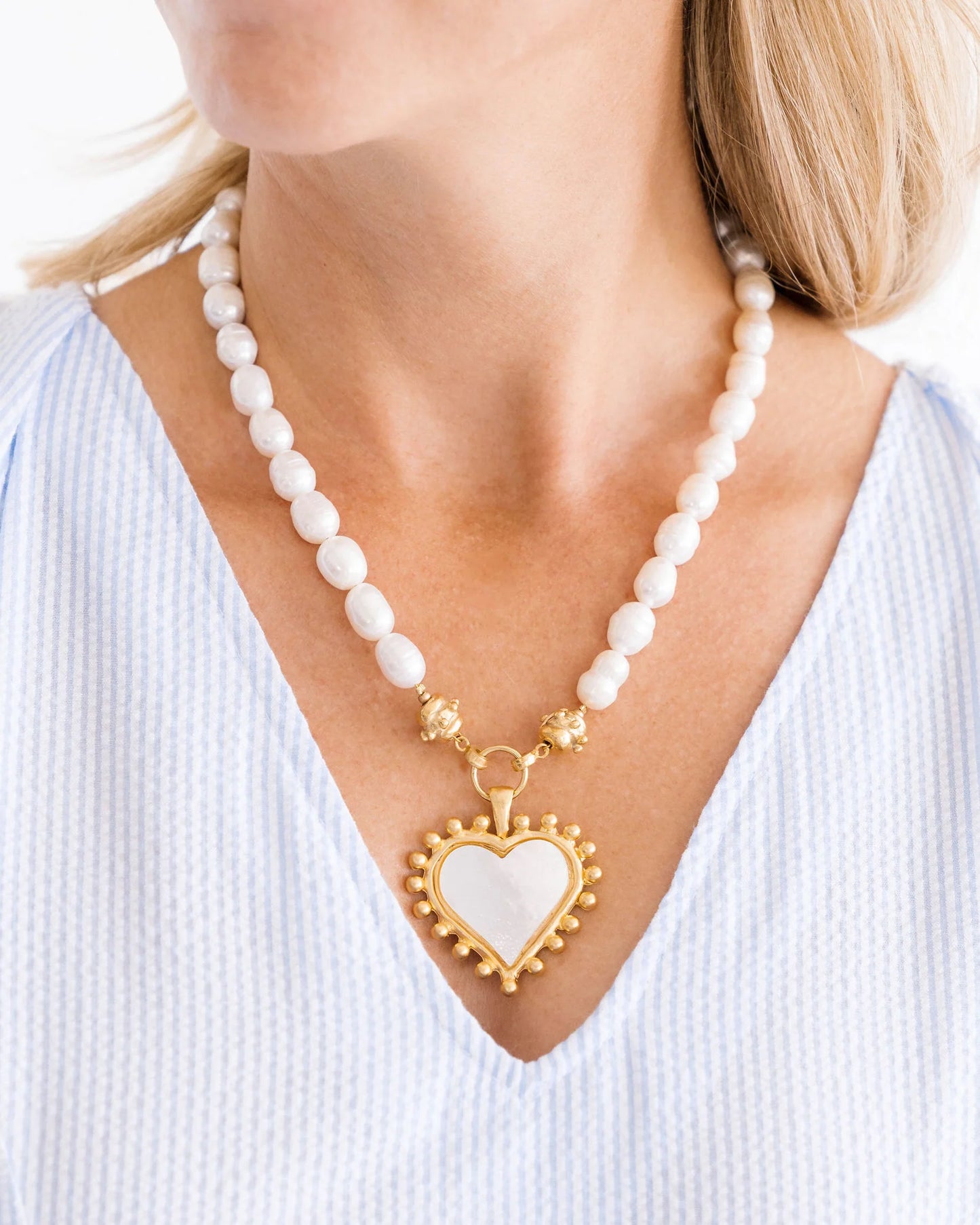MOTHER OF PEARL HEART NECKLACE