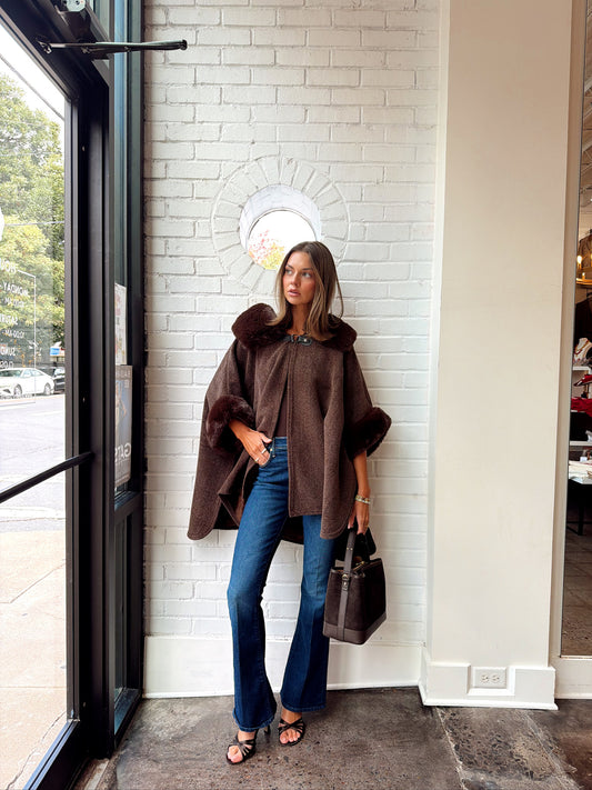 FUR COLLAR CAPE