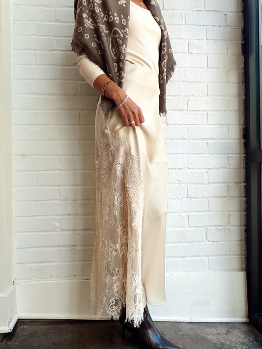 JULIEE SKIRT- OYSTER