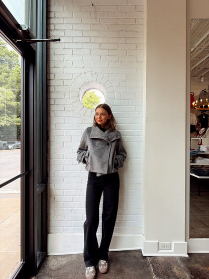 BOSTON OVERSIZED COLLAR JACKET