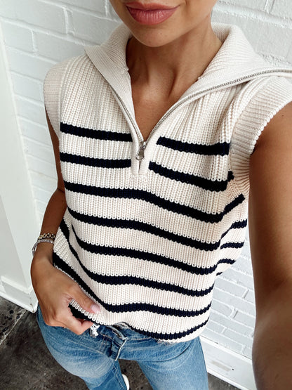 STRIPE HALF ZIP UP SLEEVELESS KNIT TOP