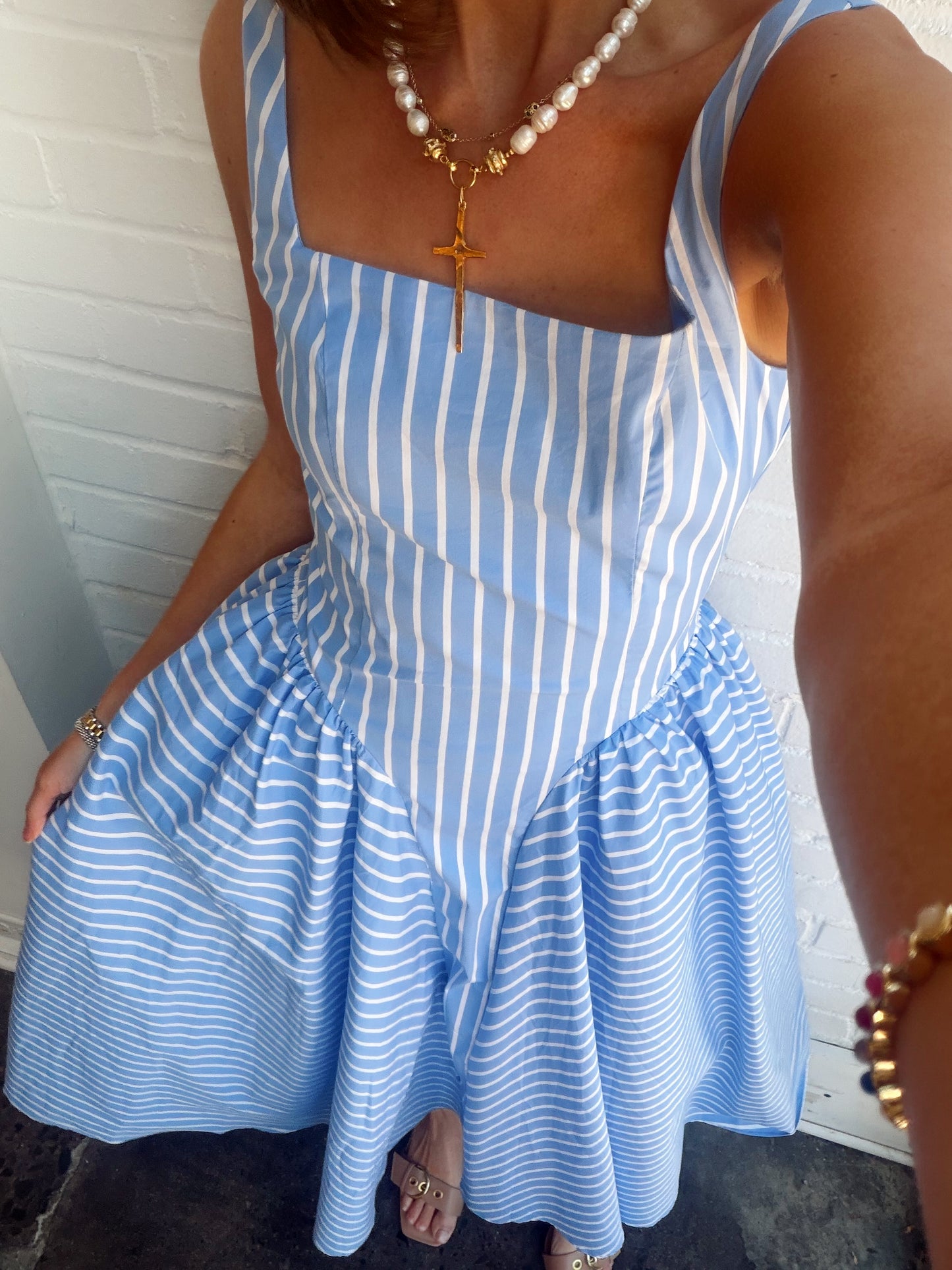STRIPED SLEEVELESS FLARE MIDI DRESS