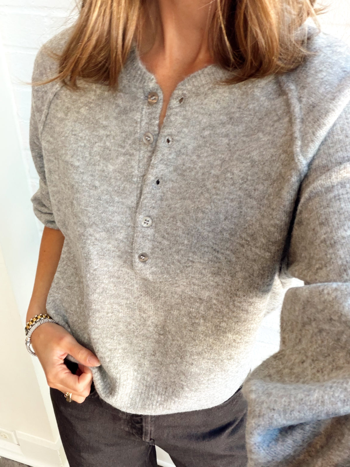 WESTMONT HENLEY SWEATER