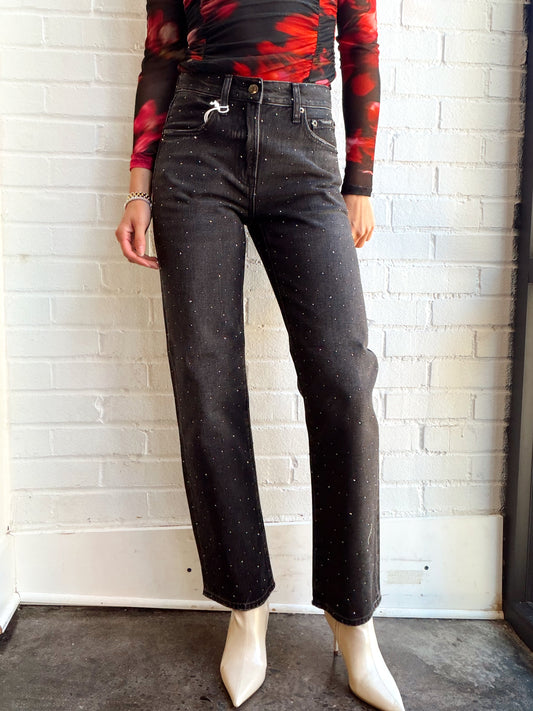 LEXI MID RISE BOWED STRAIGHT JEAN