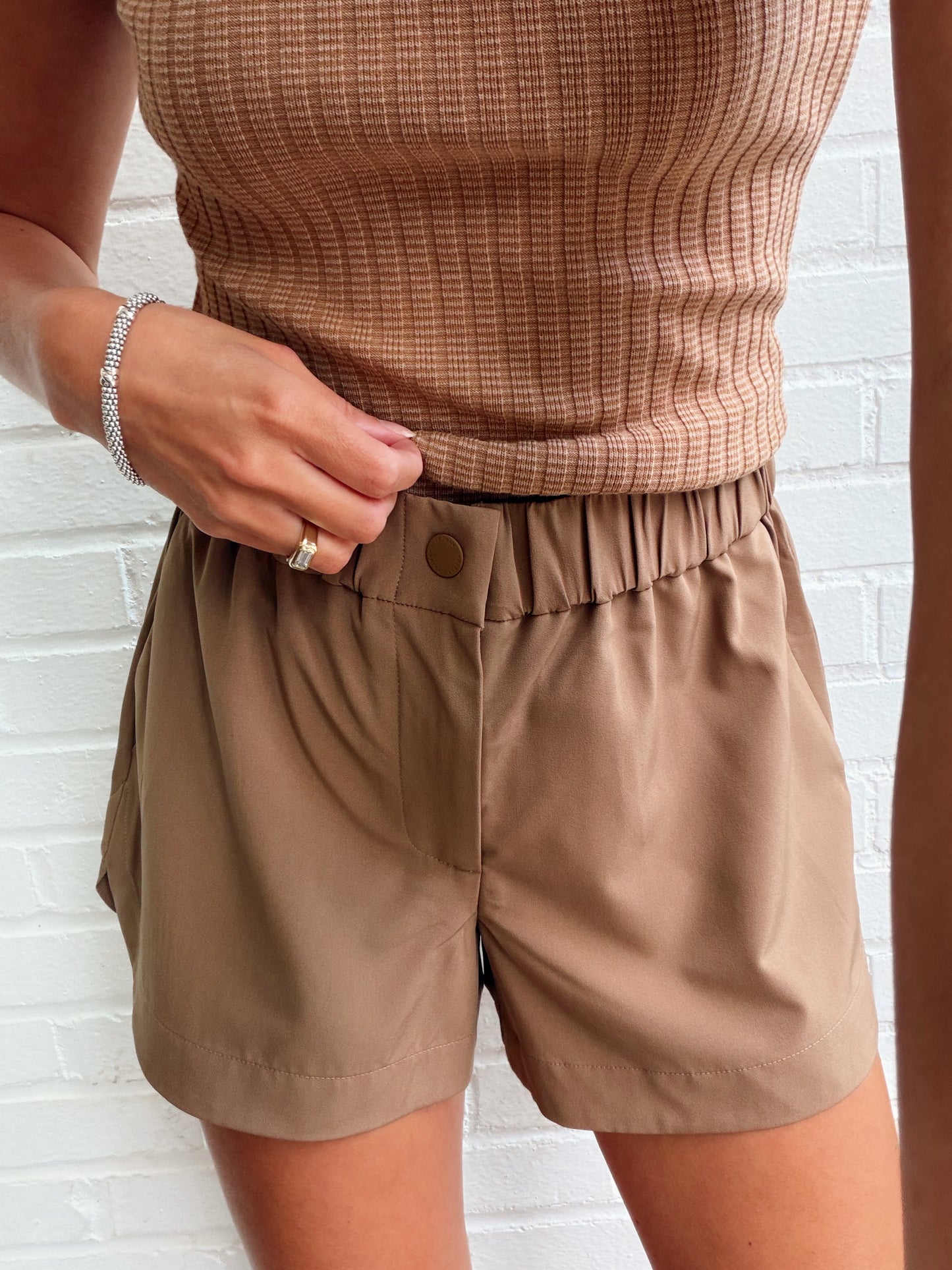 NILA MID RISE SHORT