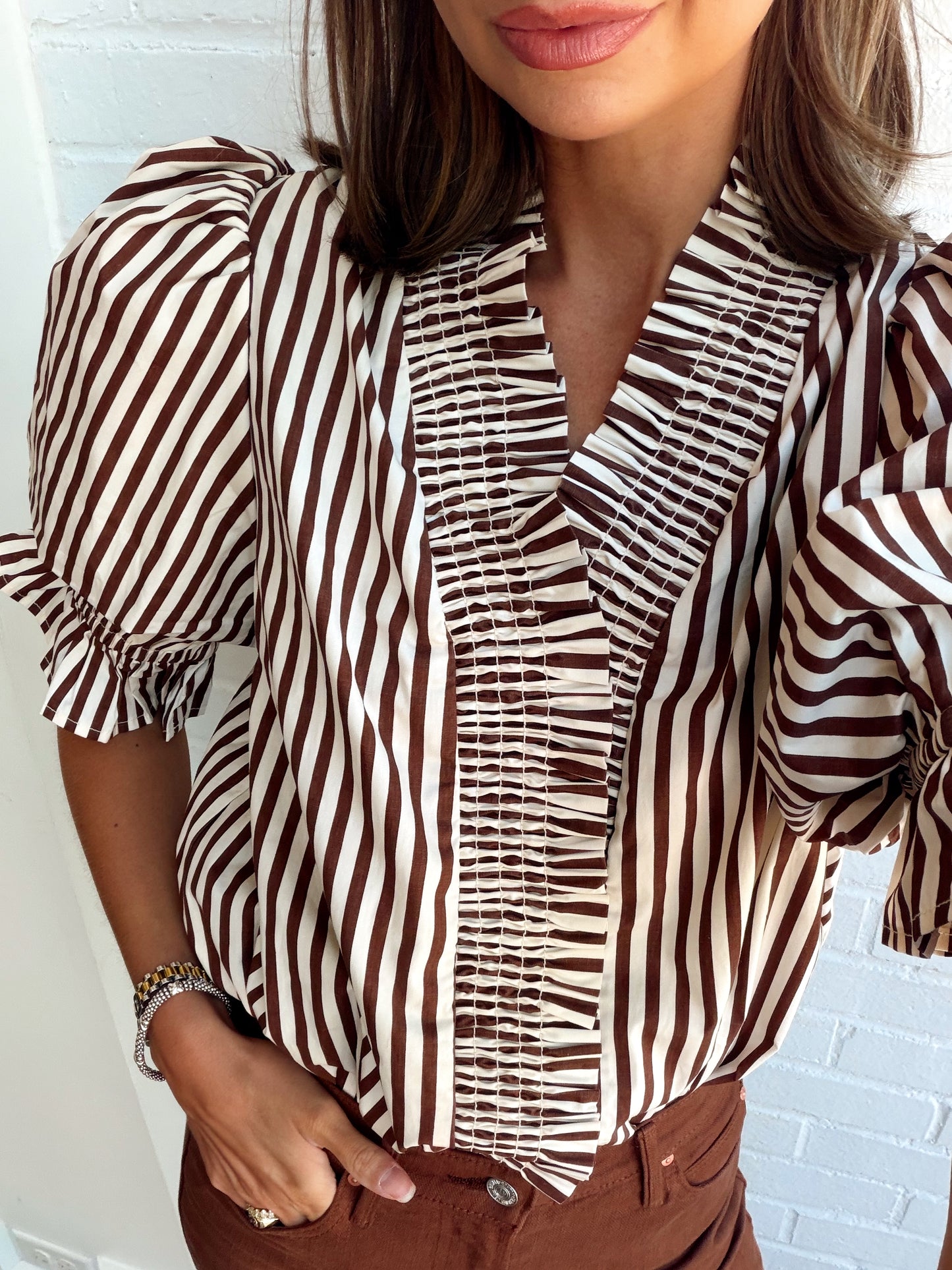 STRIPED RUFFLE SHORT SLEEVE BUTTON UP