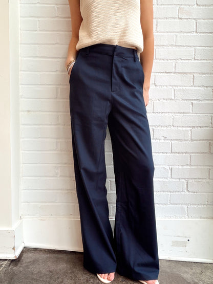 LIGHT WEIGHT TWILL RELAXED TROUSER
