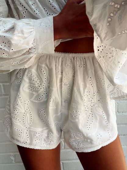 BILLIE EYELET SHORT