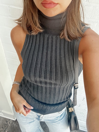 BEN TURTLENECK KNIT TOP
