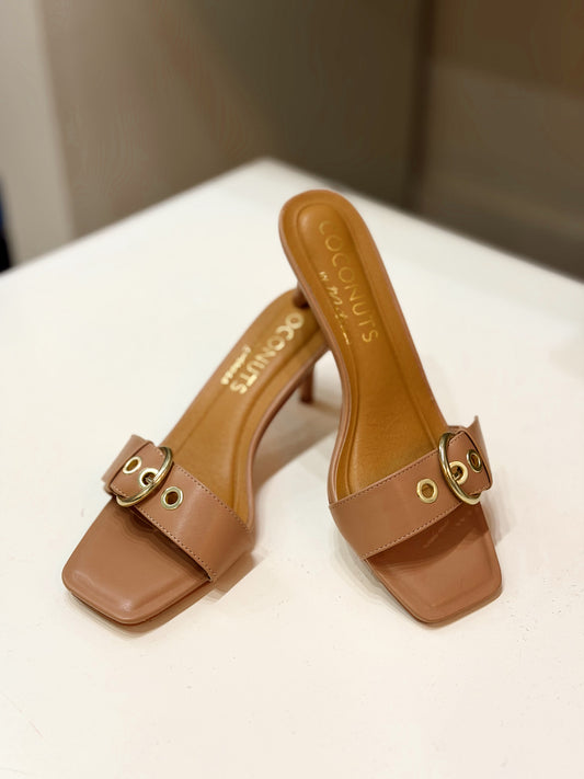 DAYNA HEEL